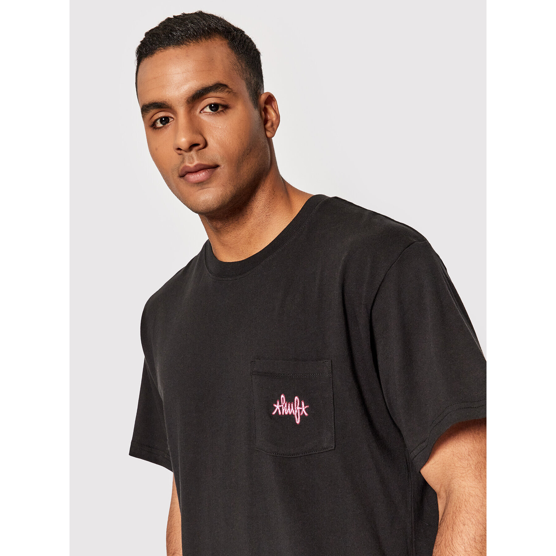 HUF Тишърт HAZE Script Pocket TS01631 Черен Regular Fit - Pepit.bg