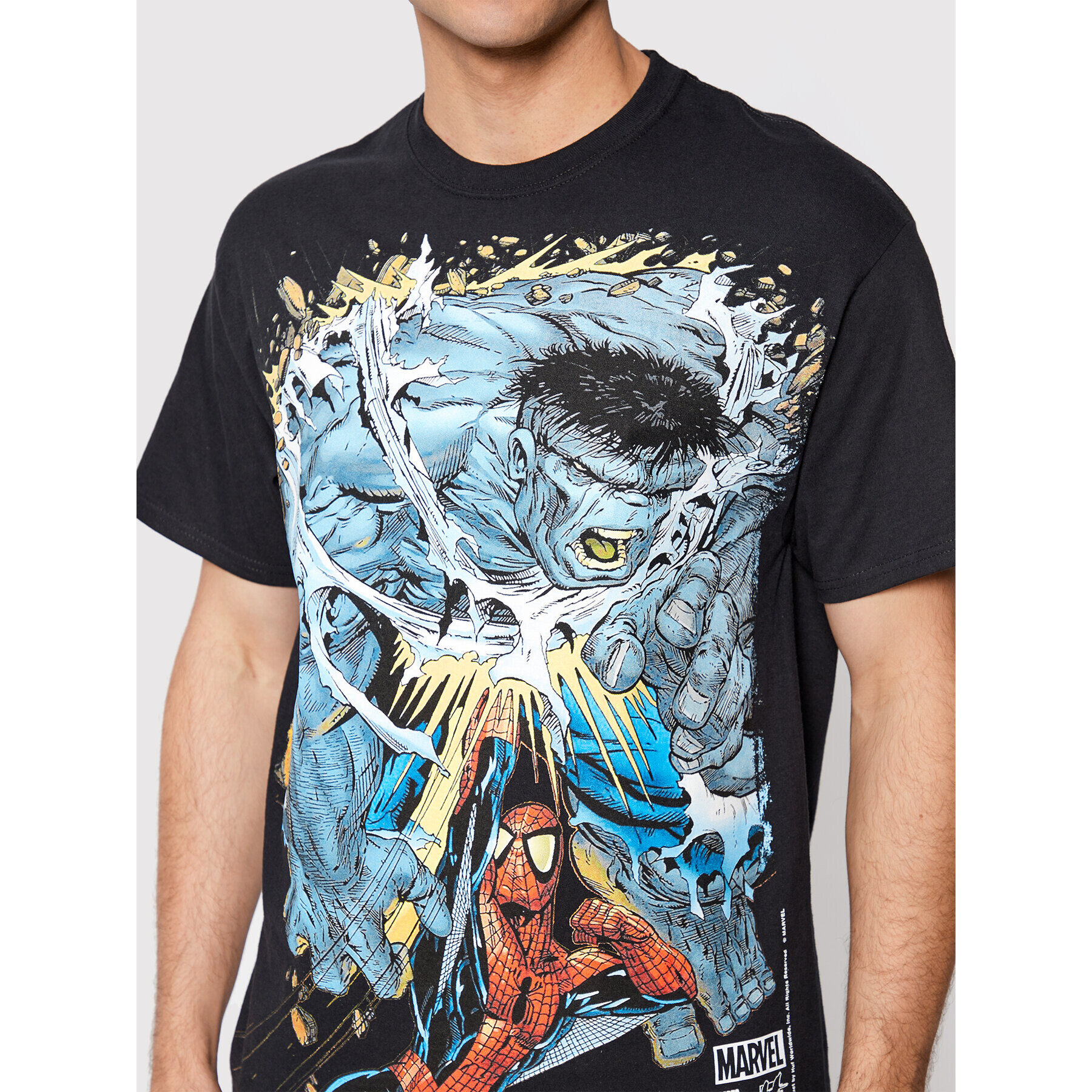 HUF Тишърт MARVEL Battle TS01976 Черен Regular Fit - Pepit.bg