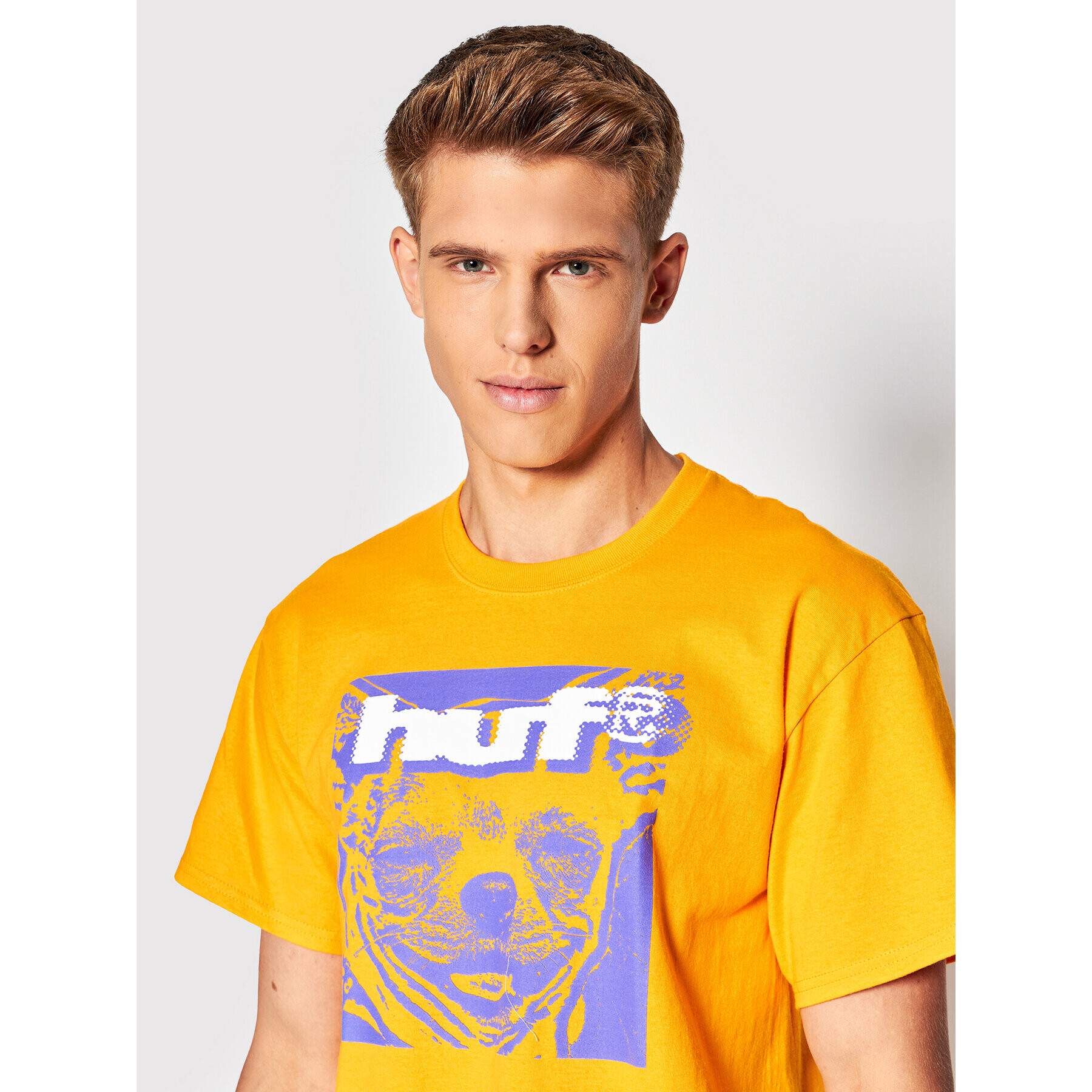 HUF Тишърт Que Como TS01828 Оранжев Regular Fit - Pepit.bg