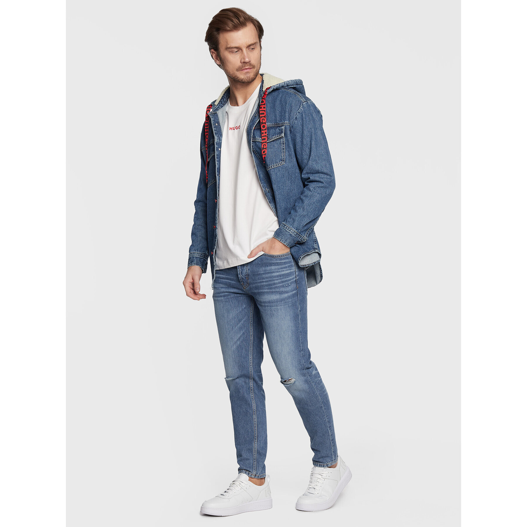 Hugo Дънки 50477575 Син Tapered Fit - Pepit.bg