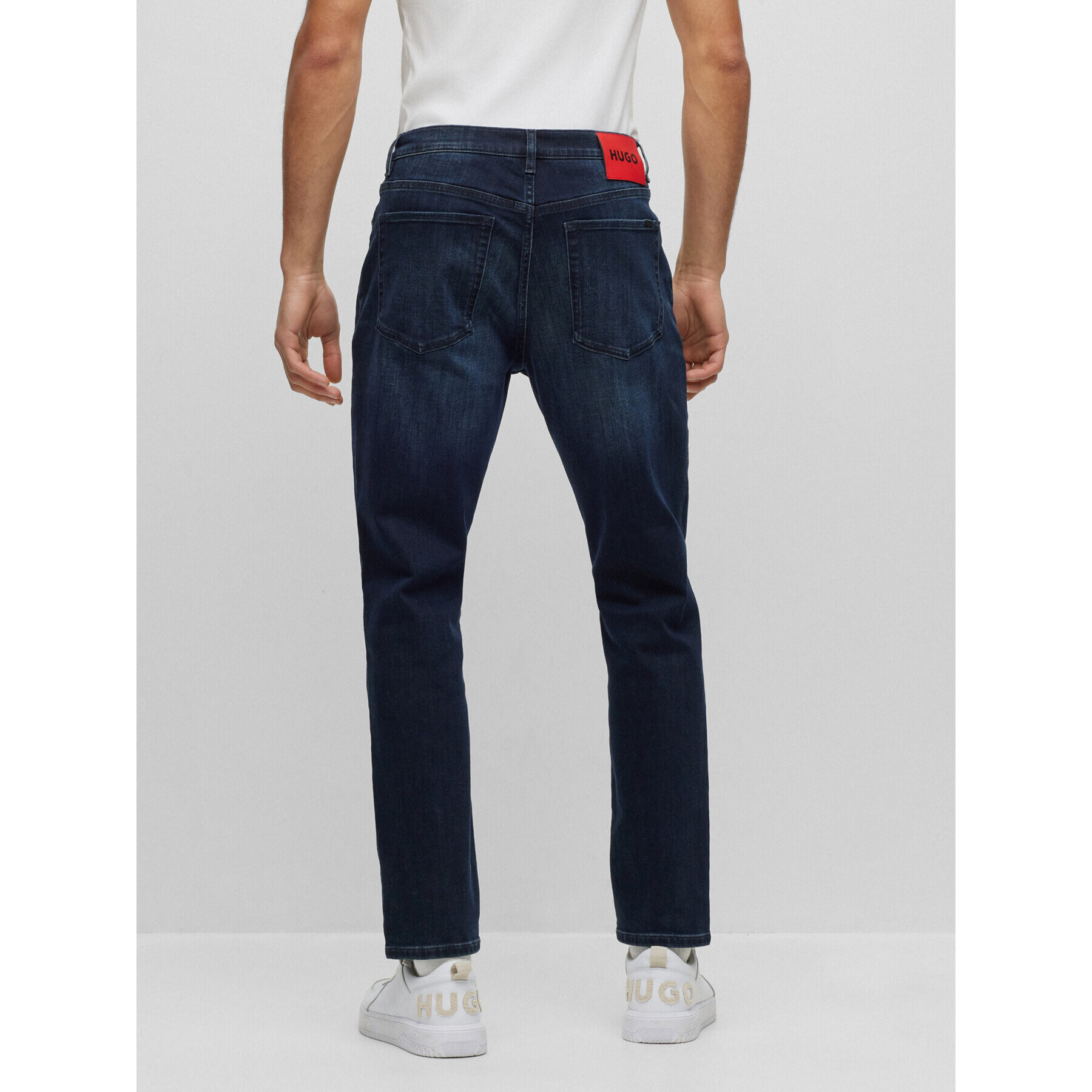 Hugo Дънки 50493866 Тъмносин Tapered Fit - Pepit.bg