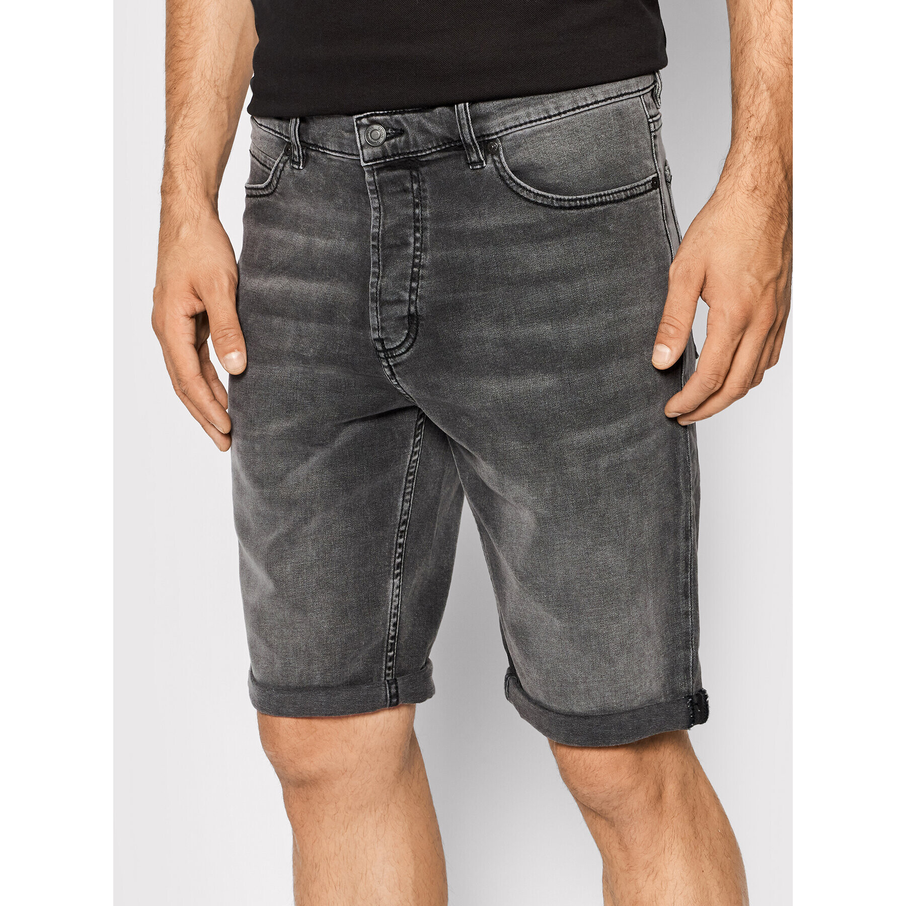 Hugo Дънкови шорти 634/S 50453522 Сив Tapered Fit - Pepit.bg