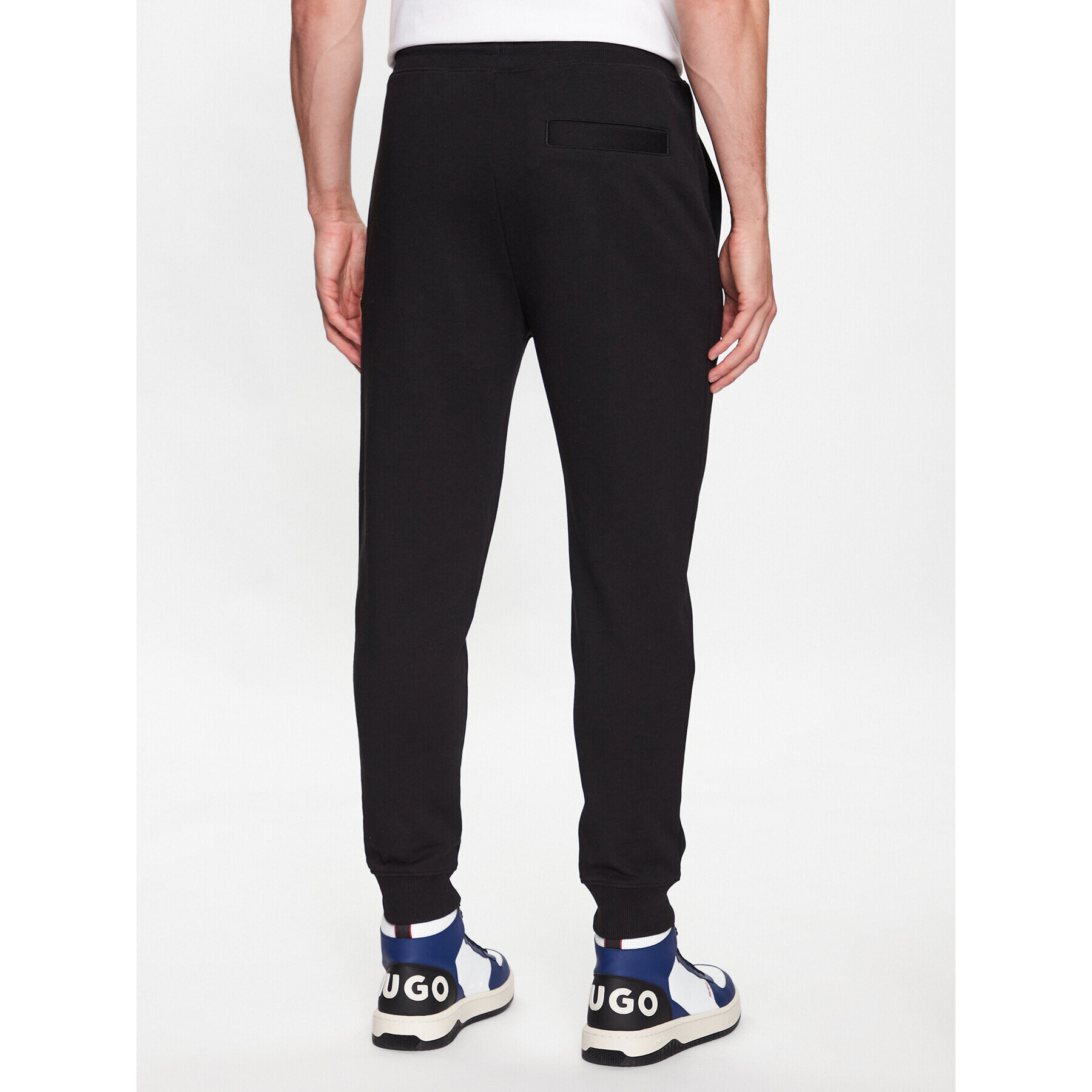 Hugo Долнище анцуг 50447963 Черен Regular Fit - Pepit.bg