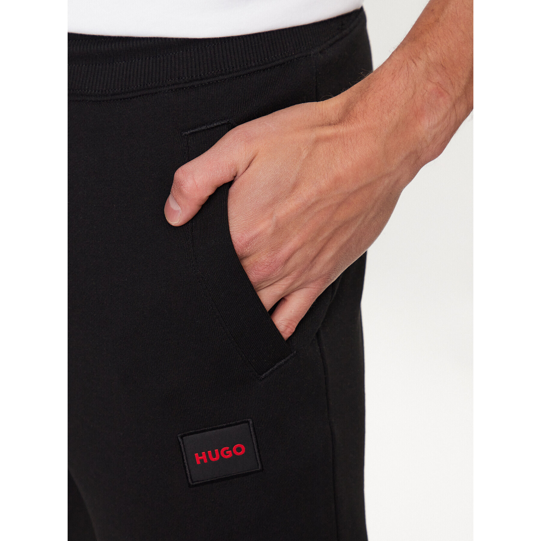Hugo Долнище анцуг 50447963 Черен Regular Fit - Pepit.bg