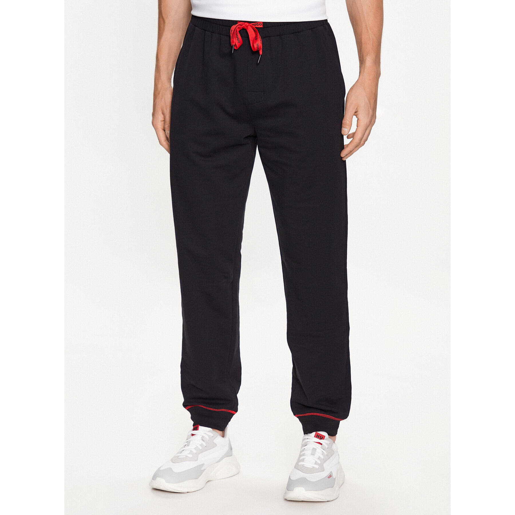 Hugo Долнище анцуг 50490435 Черен Regular Fit - Pepit.bg