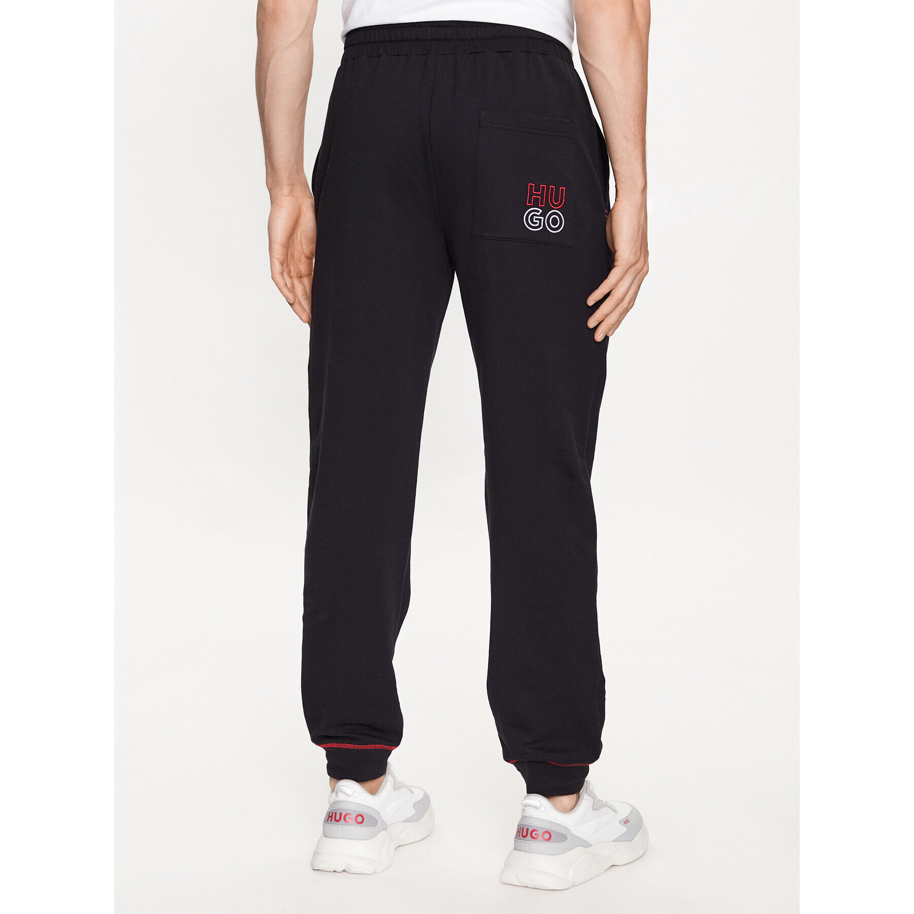 Hugo Долнище анцуг 50490435 Черен Regular Fit - Pepit.bg