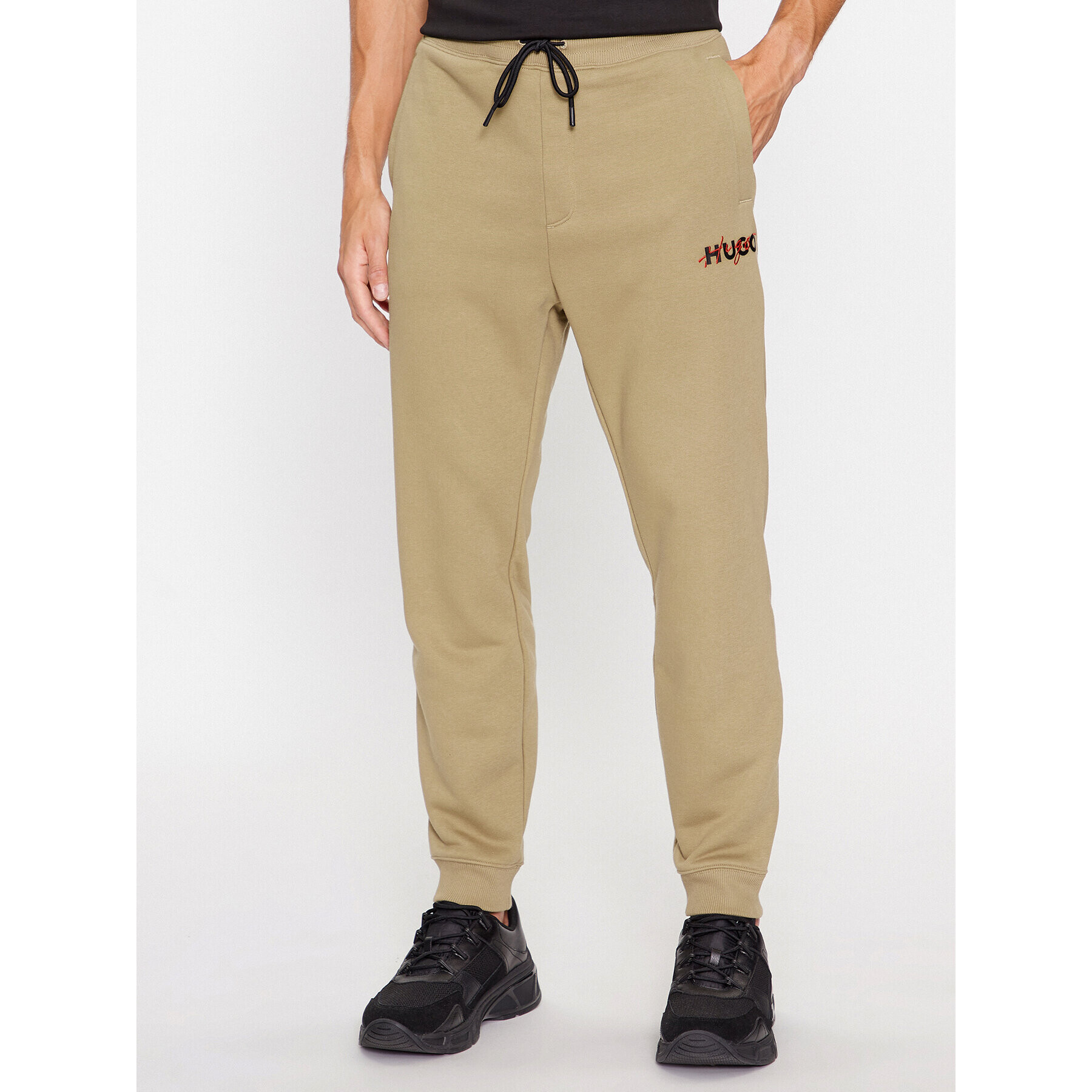 Hugo Долнище анцуг Drokko 50494571 Кафяв Relaxed Fit - Pepit.bg