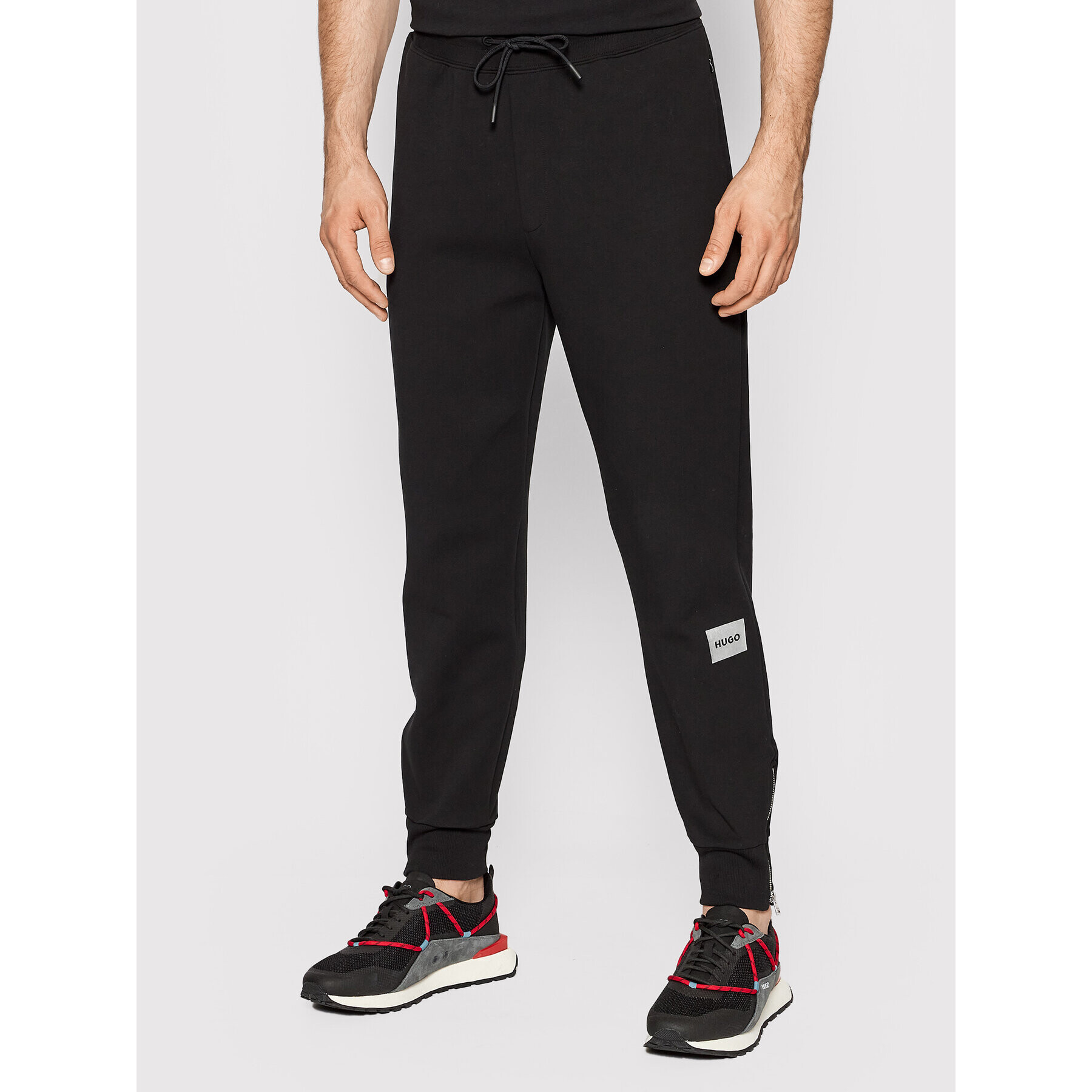 Hugo Долнище анцуг Duipiano 50461684 Черен Comfort Fit - Pepit.bg
