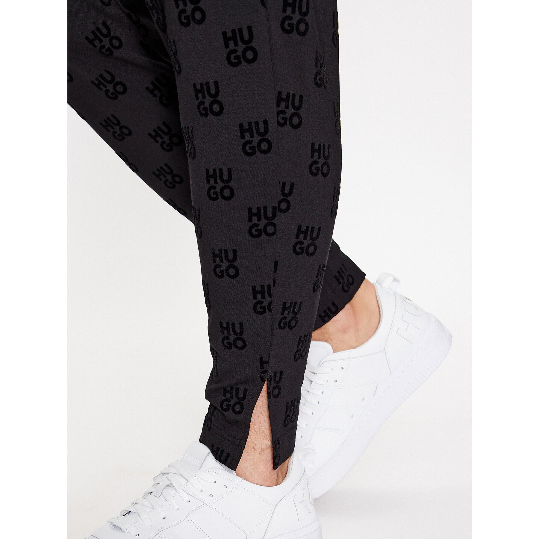 Hugo Долнище анцуг Flock Aop 50501603 Черен Regular Fit - Pepit.bg
