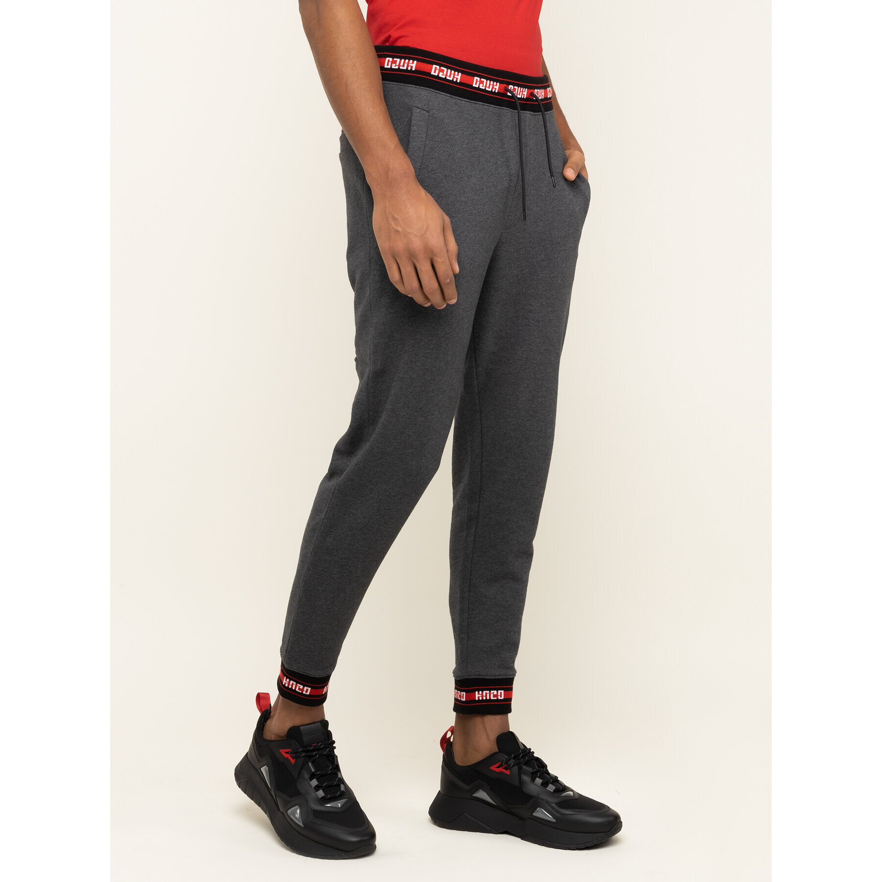 Hugo Долнище анцуг Doak201 50422161 Сив Regular Fit - Pepit.bg
