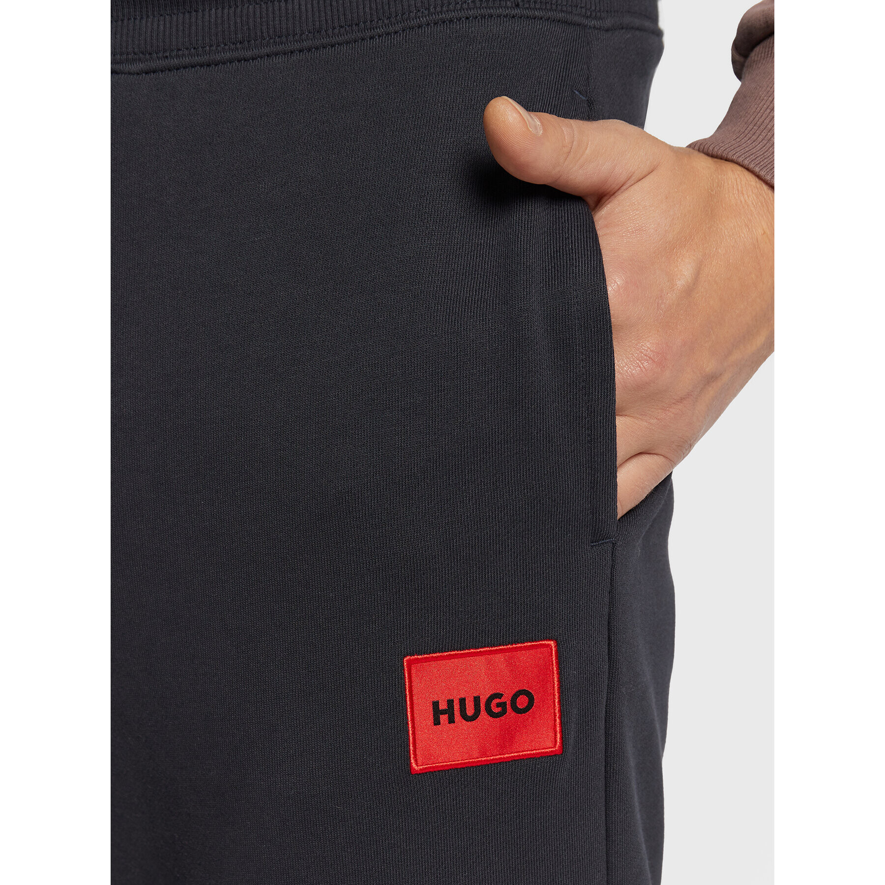 Hugo Долнище анцуг Dwellrom 50479164 Тъмносин Relaxed Fit - Pepit.bg
