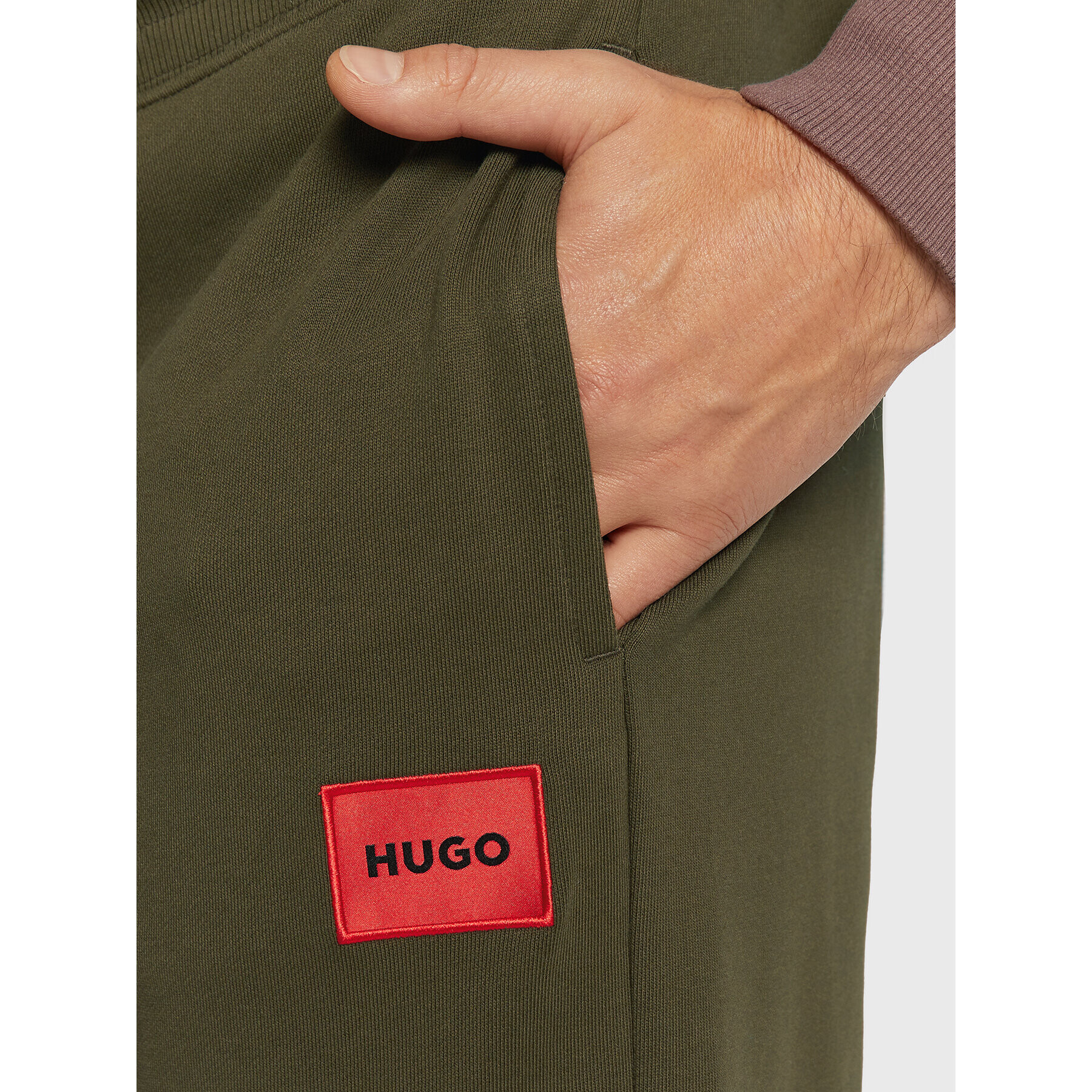 Hugo Долнище анцуг Dwellrom 50479164 Зелен Relaxed Fit - Pepit.bg