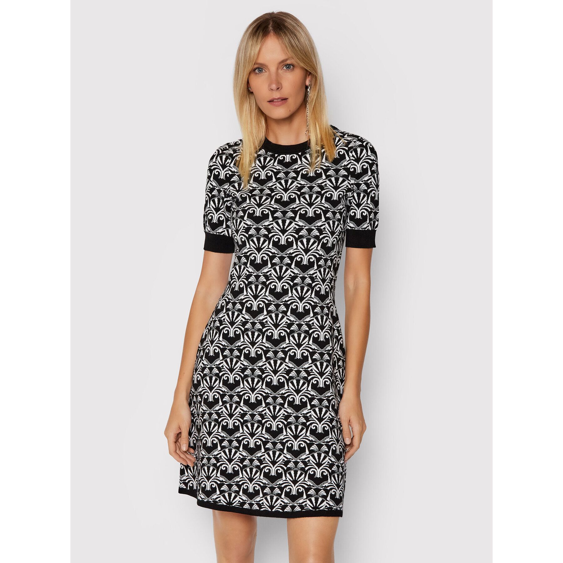 Hugo Плетена рокля Swoki 50449801 Черен Slim Fit - Pepit.bg
