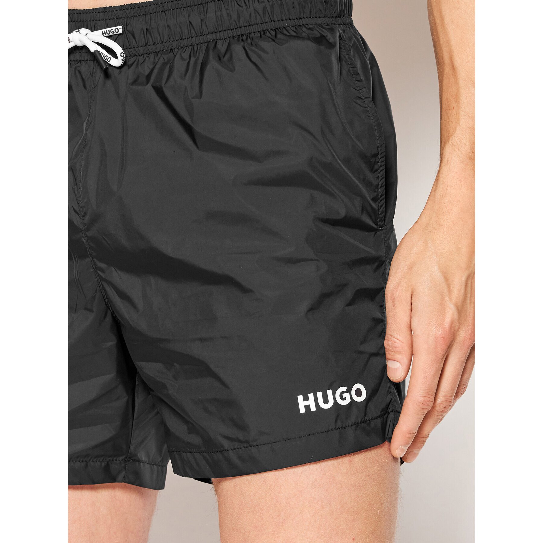 Hugo Плувни шорти Haiti 50469312 Черен Regular Fit - Pepit.bg