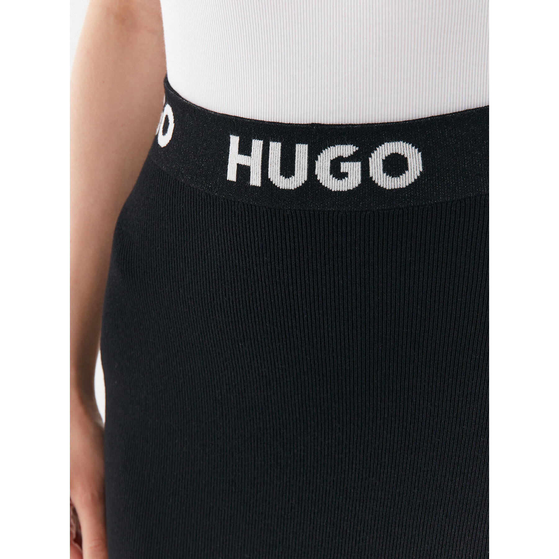 Hugo Пола тип молив Sarmola 50493756 Черен Slim Fit - Pepit.bg