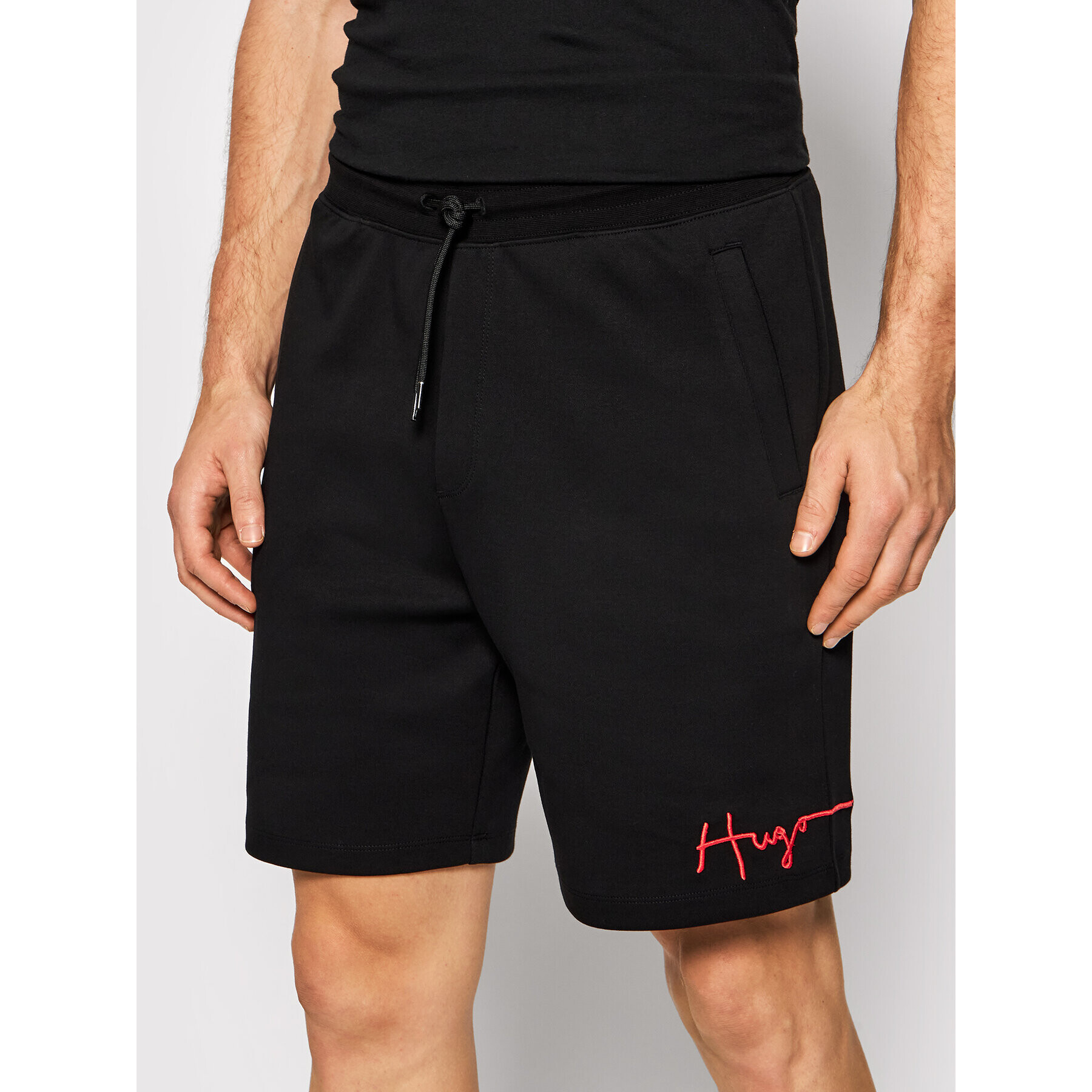 Hugo Спортни шорти Dalfie 50457118 Черен Regular Fit - Pepit.bg