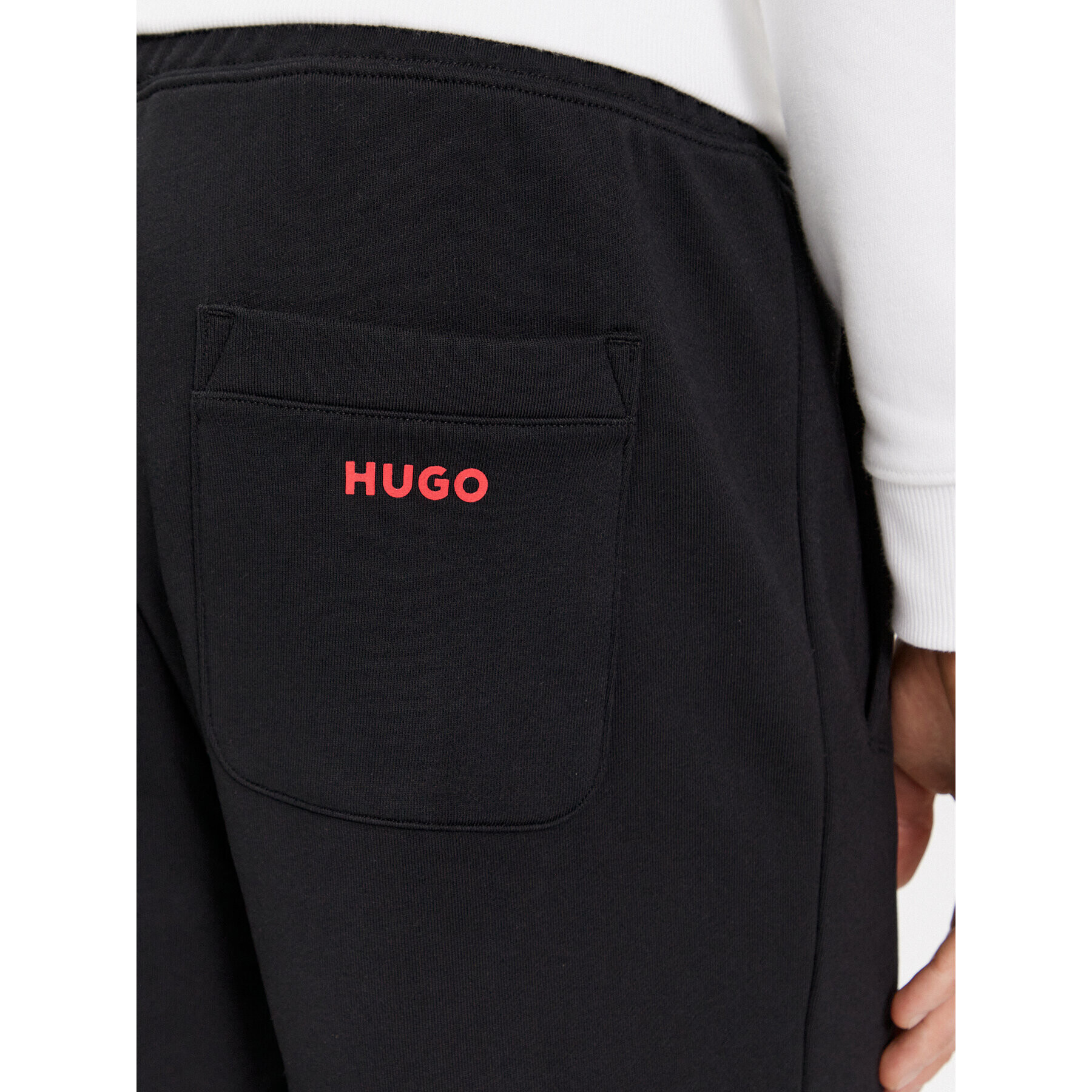 Hugo Спортни шорти Dinque 50504826 Черен Relaxed Fit - Pepit.bg