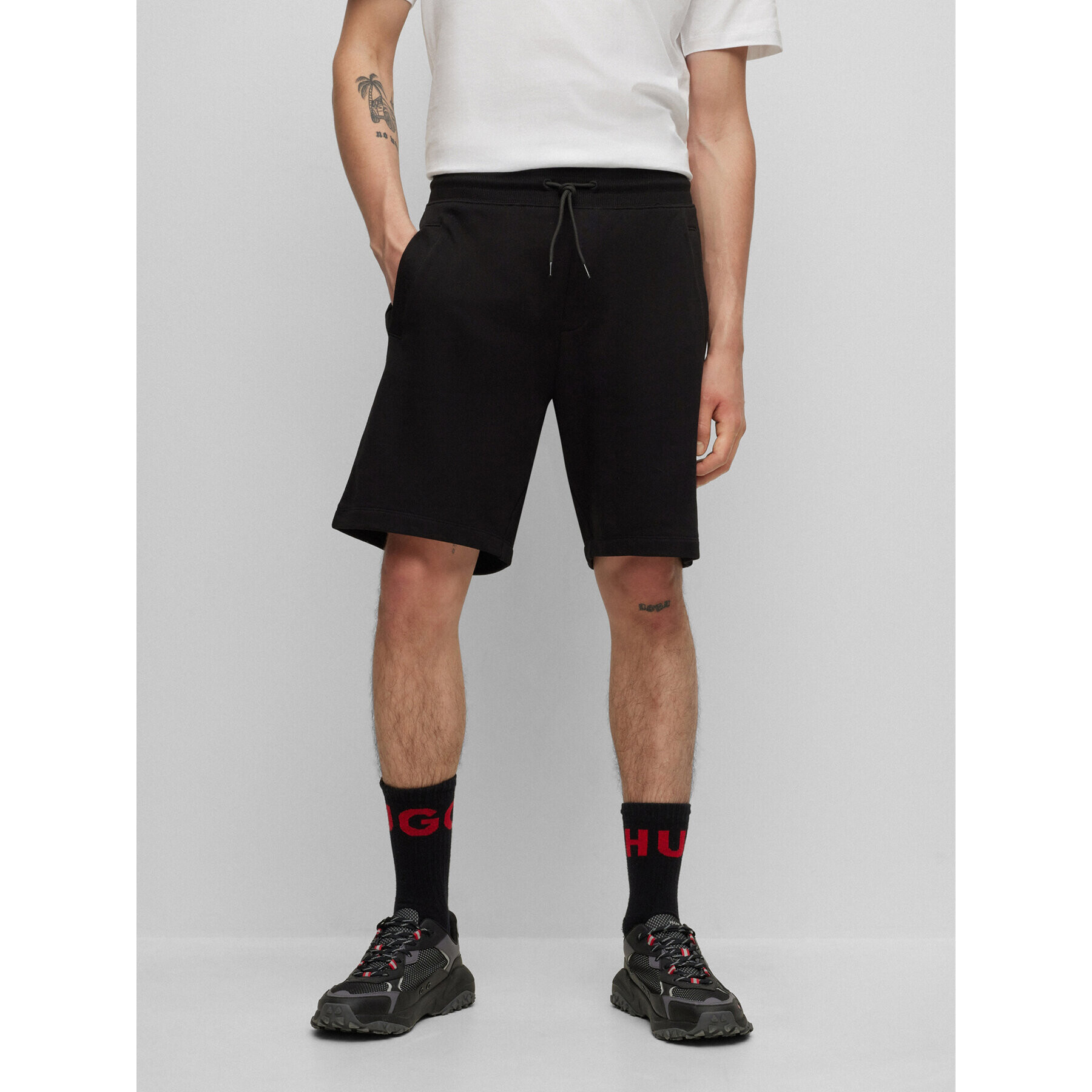 Hugo Спортни шорти Diz 50495713 Черен Regular Fit - Pepit.bg