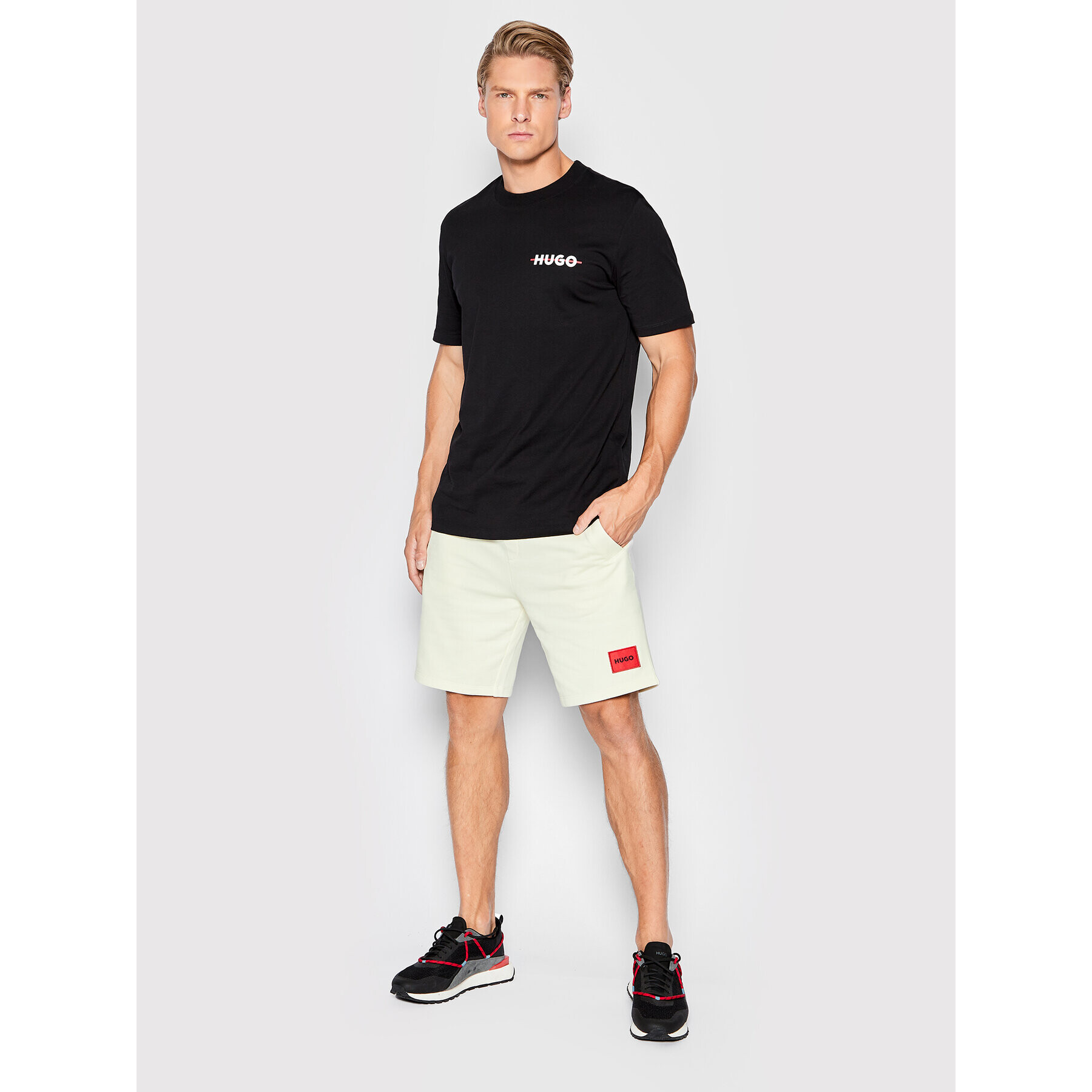 Hugo Спортни шорти Diz222 50466196 Жълт Regular Fit - Pepit.bg