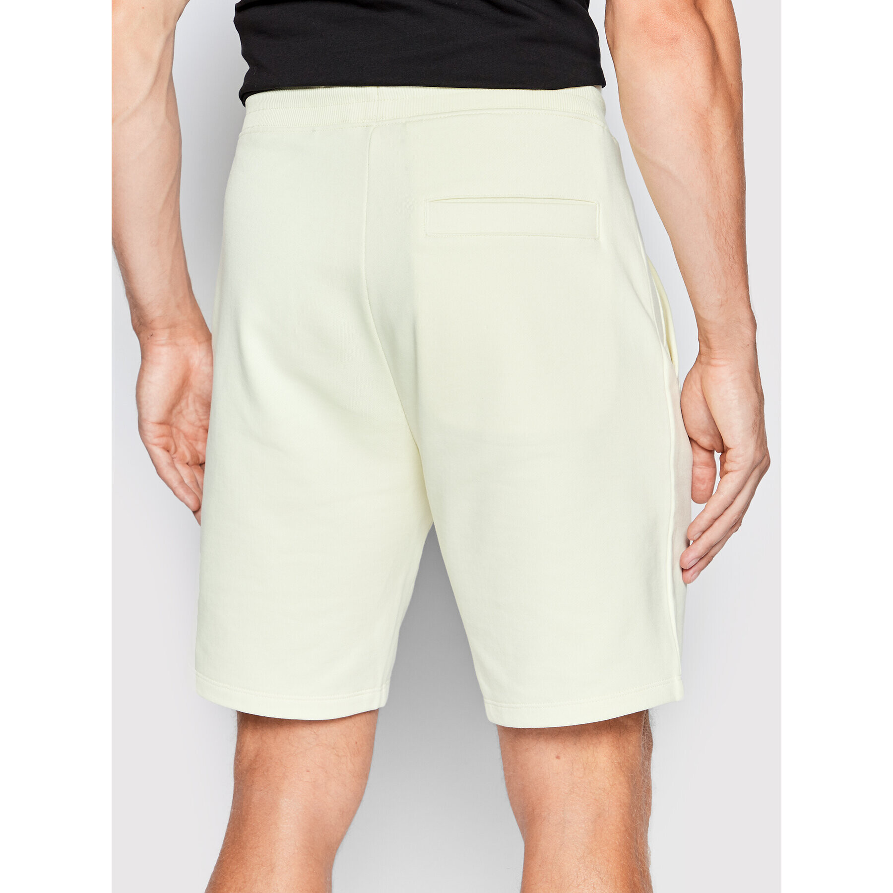 Hugo Спортни шорти Diz222 50466196 Жълт Regular Fit - Pepit.bg