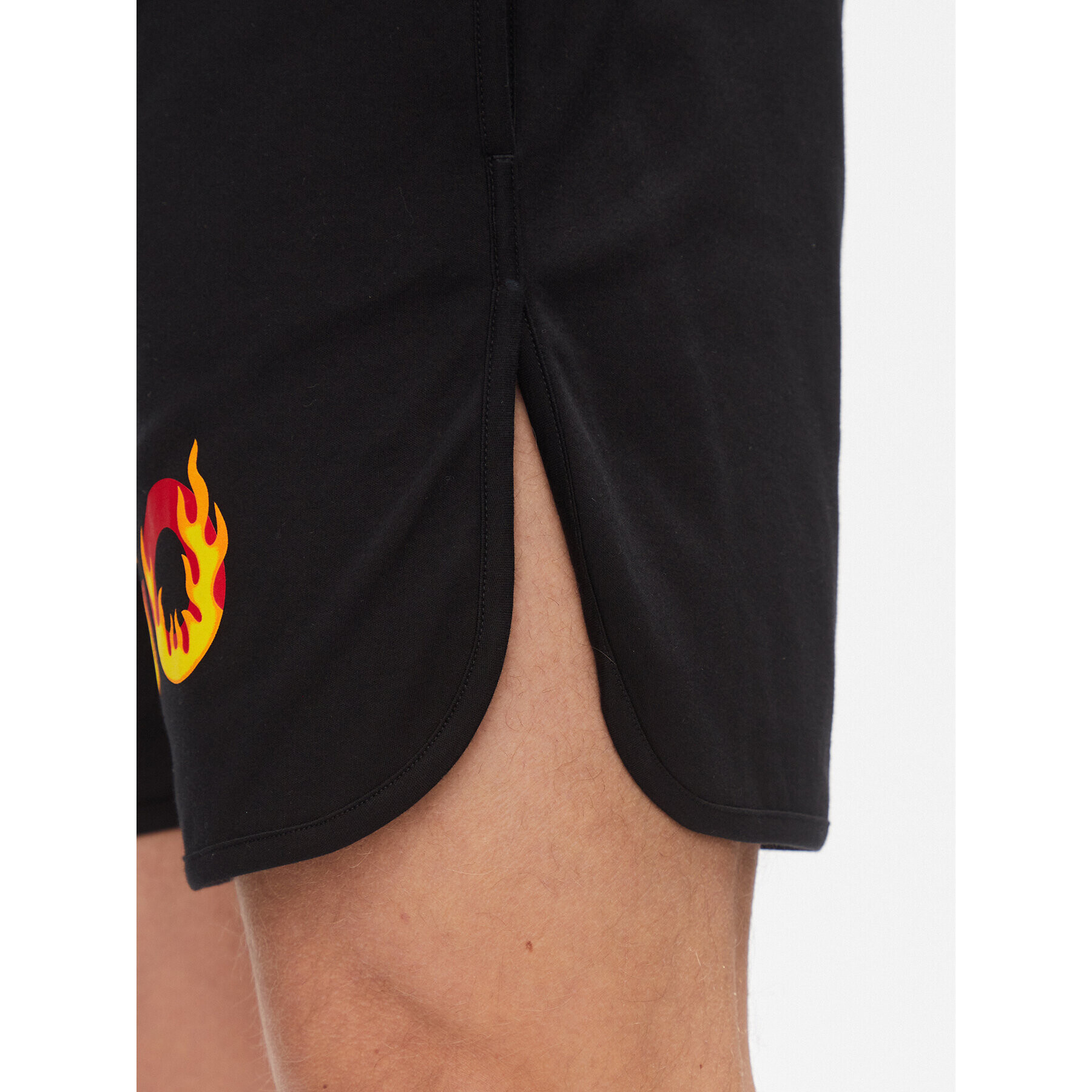 Hugo Спортни шорти Flames 50510474 Черен Regular Fit - Pepit.bg