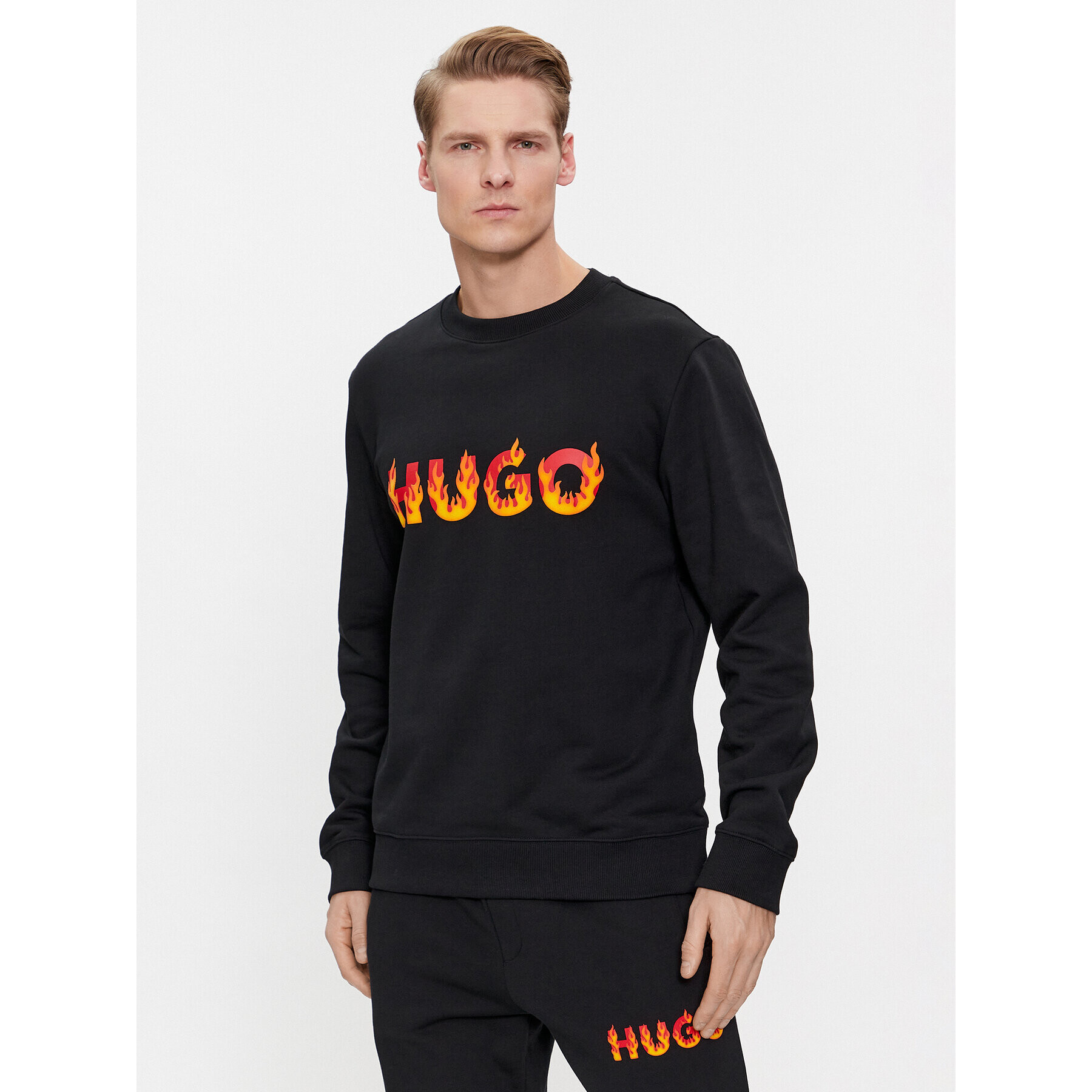 Hugo Суитшърт Ditmo 50504813 Черен Regular Fit - Pepit.bg