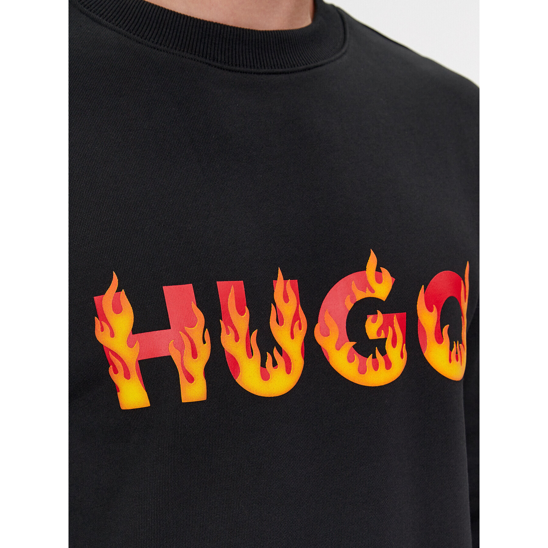 Hugo Суитшърт Ditmo 50504813 Черен Regular Fit - Pepit.bg