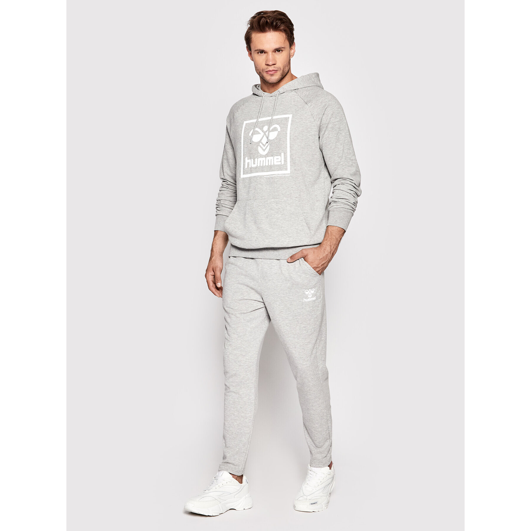 Hummel Долнище анцуг Isam 2.0 214335 Сив Tapered Fit - Pepit.bg
