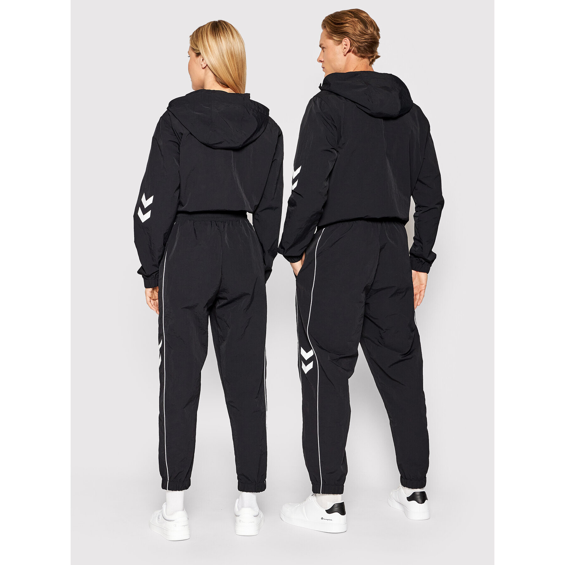 Hummel Долнище анцуг Unisex Legacy Walter 213727 Черен Regular Fit - Pepit.bg