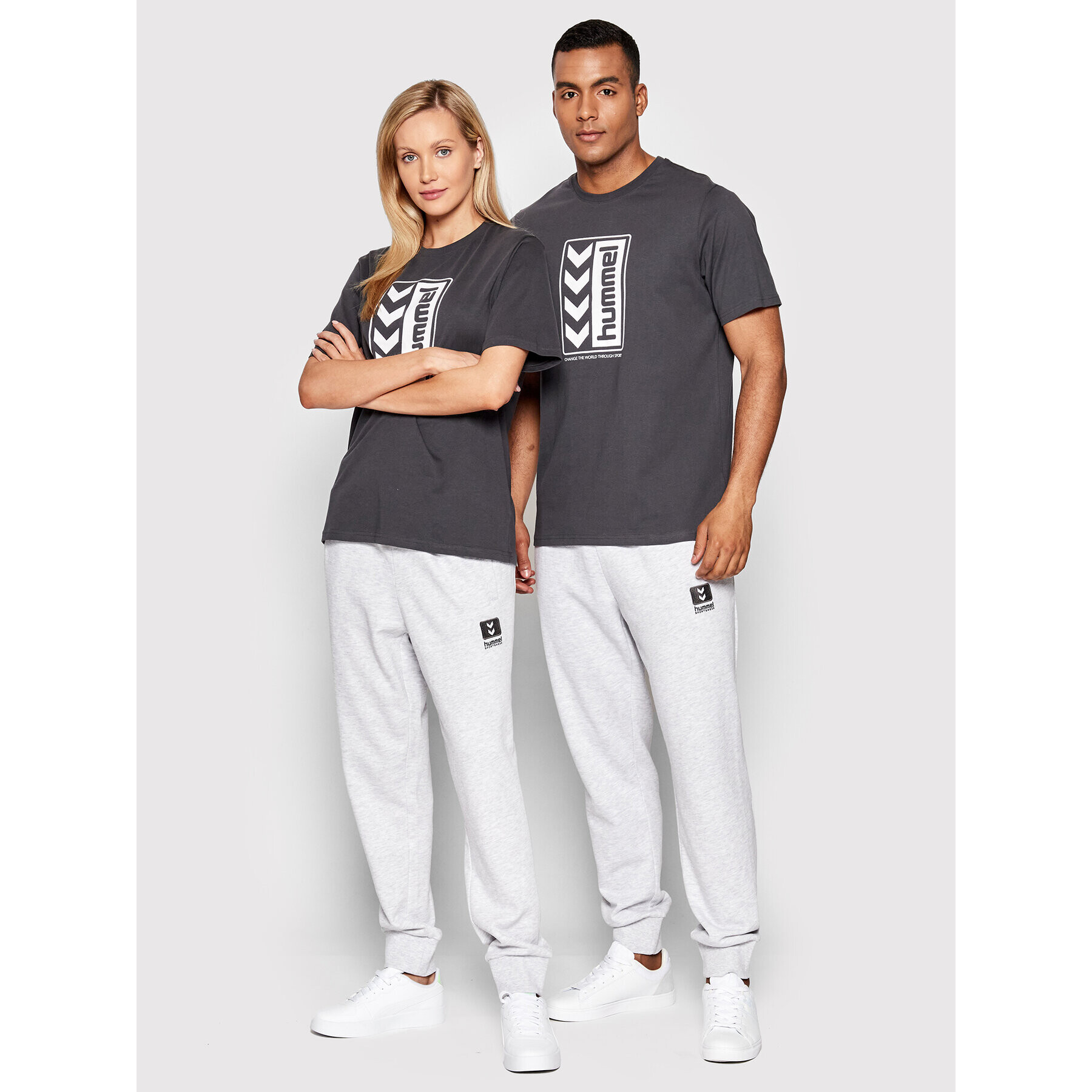 Hummel Долнище анцуг Unisex Liam 213728 Сив Regular Fit - Pepit.bg