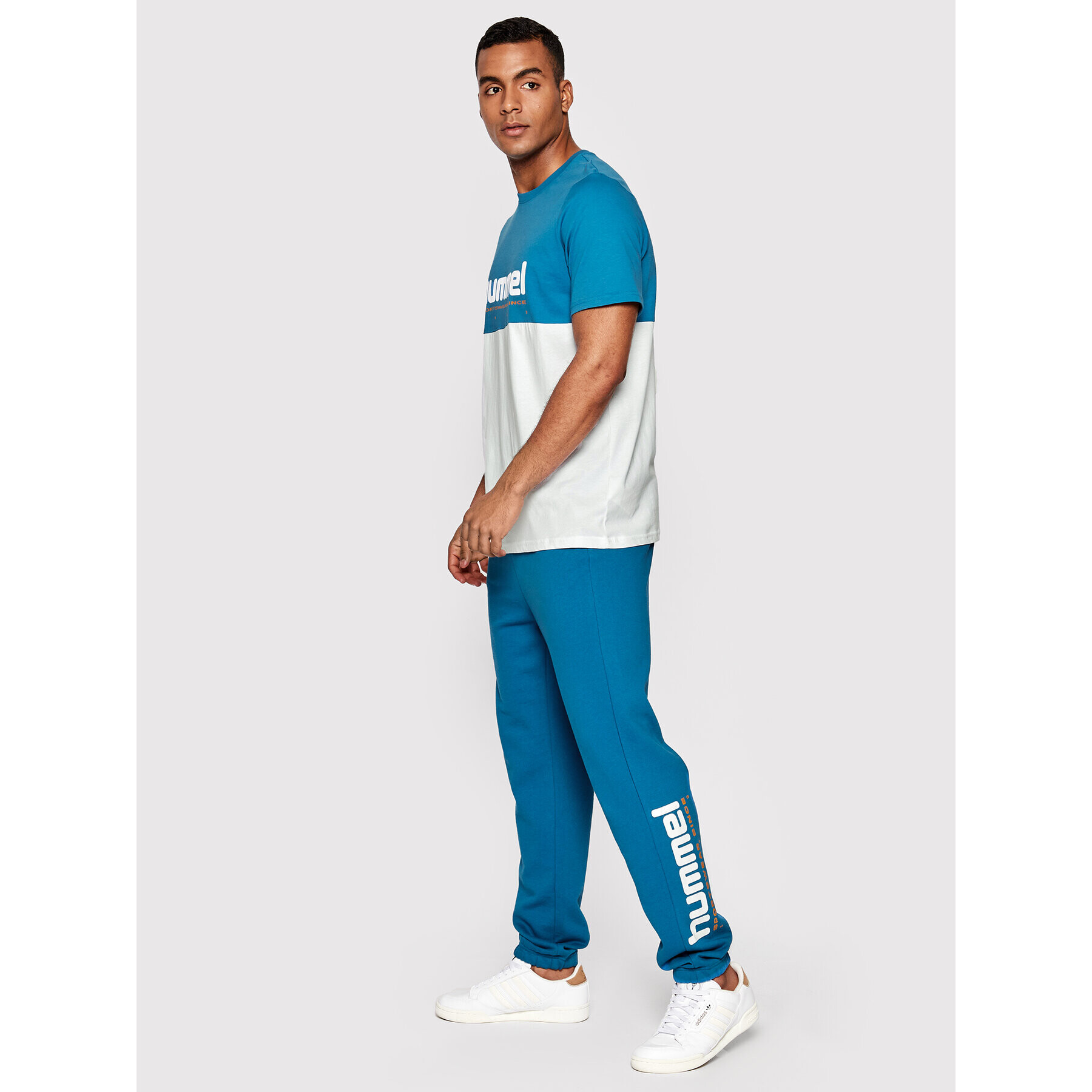 Hummel Долнище анцуг Unisex Manfred 213725 Син Regular Fit - Pepit.bg