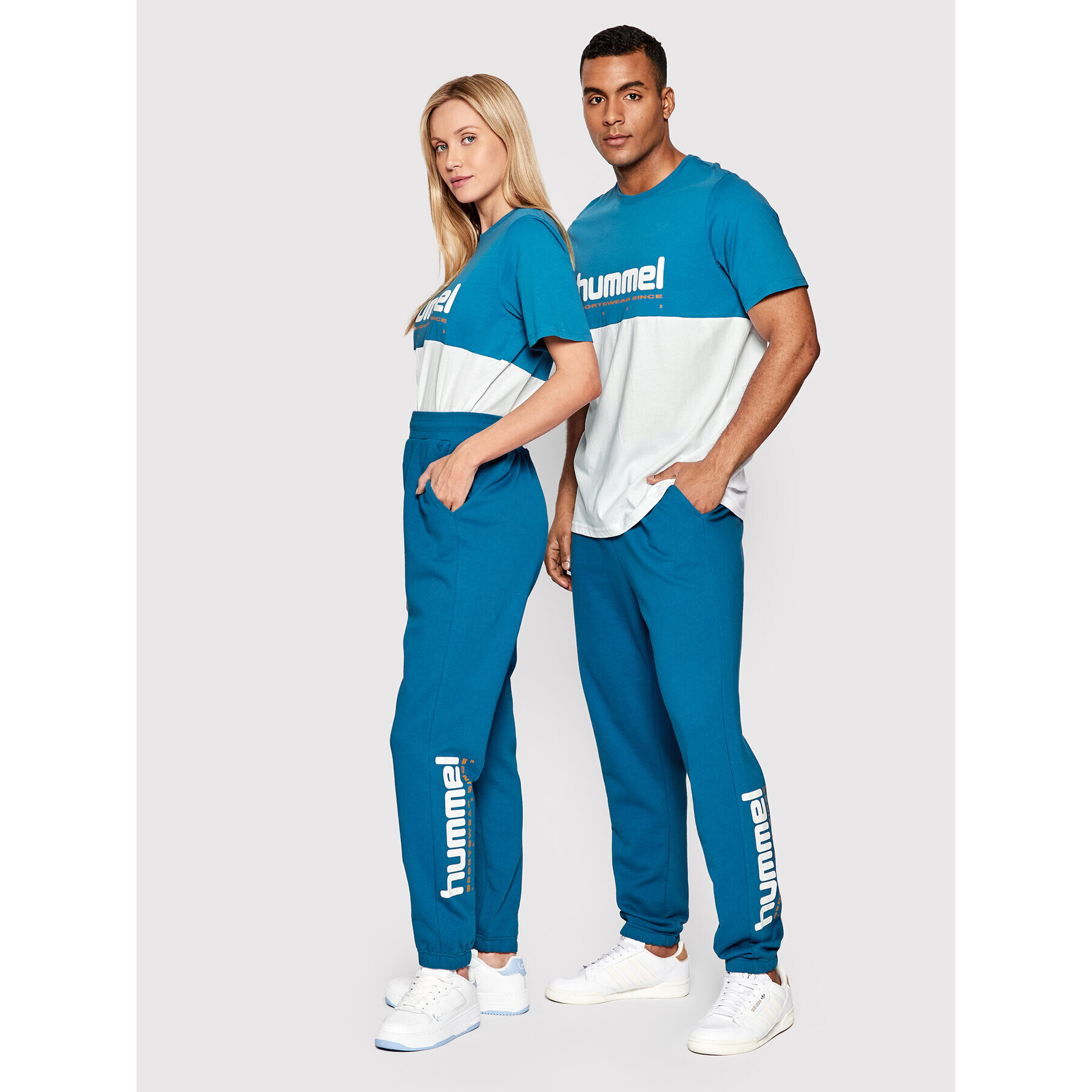 Hummel Долнище анцуг Unisex Manfred 213725 Син Regular Fit - Pepit.bg