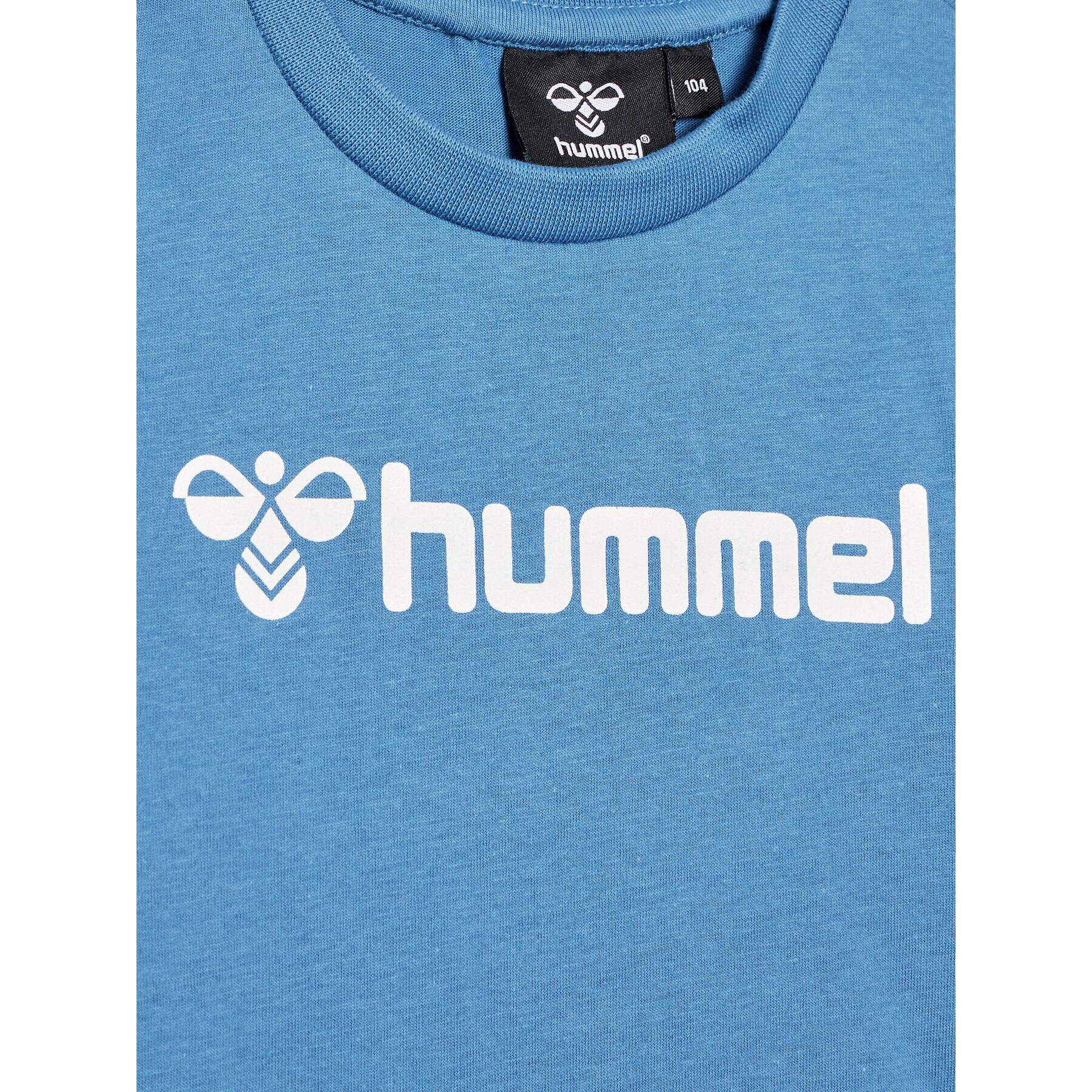 Hummel Комплект тишърт и спортни шорти Novet 213902 Син Regular Fit - Pepit.bg