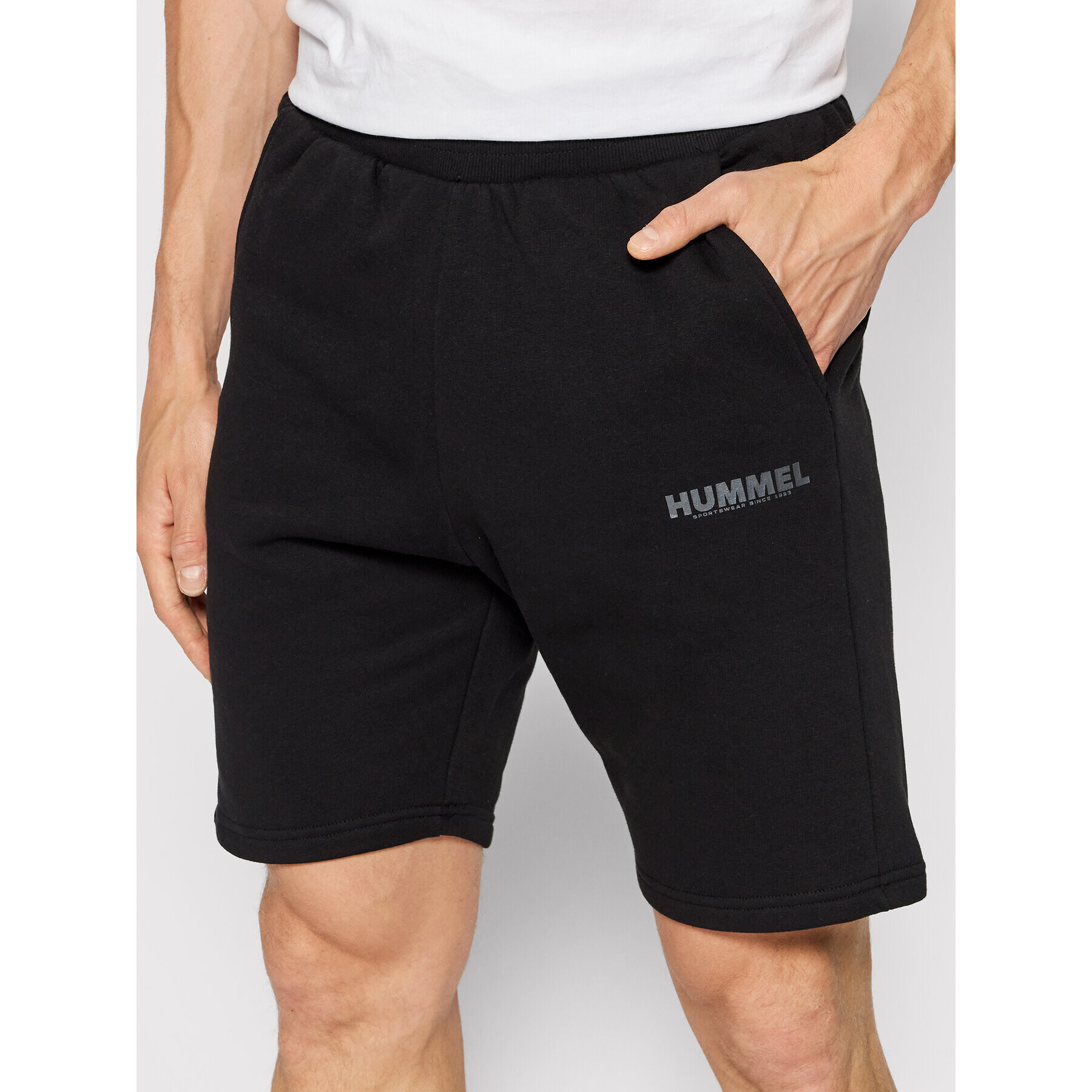 Hummel Спортни шорти Legacy 212568 Черен Regular Fit - Pepit.bg