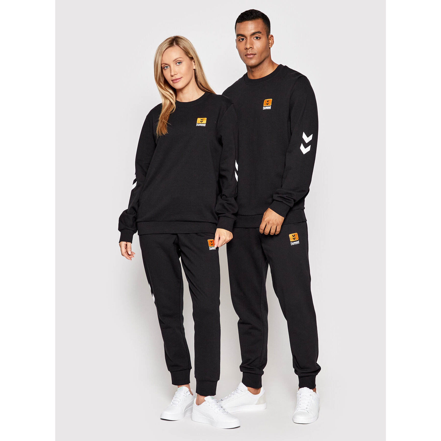 Hummel Суитшърт Unisex Legacy Liam 213724 Черен Regular Fit - Pepit.bg