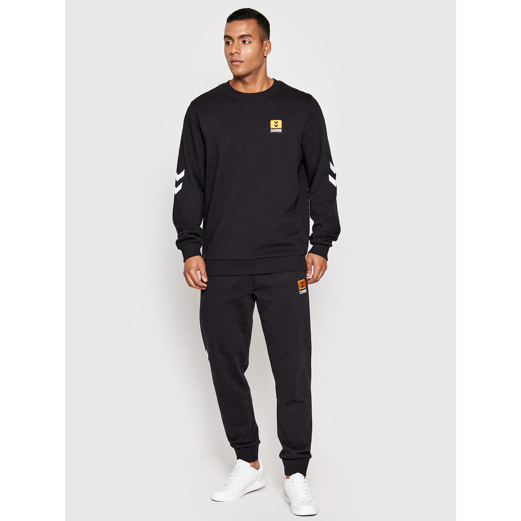 Hummel Суитшърт Unisex Legacy Liam 213724 Черен Regular Fit - Pepit.bg