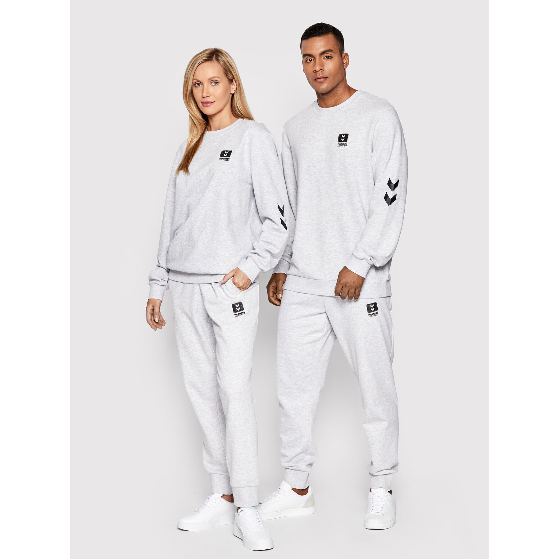 Hummel Суитшърт Unisex Liam 213724 Сив Regular Fit - Pepit.bg