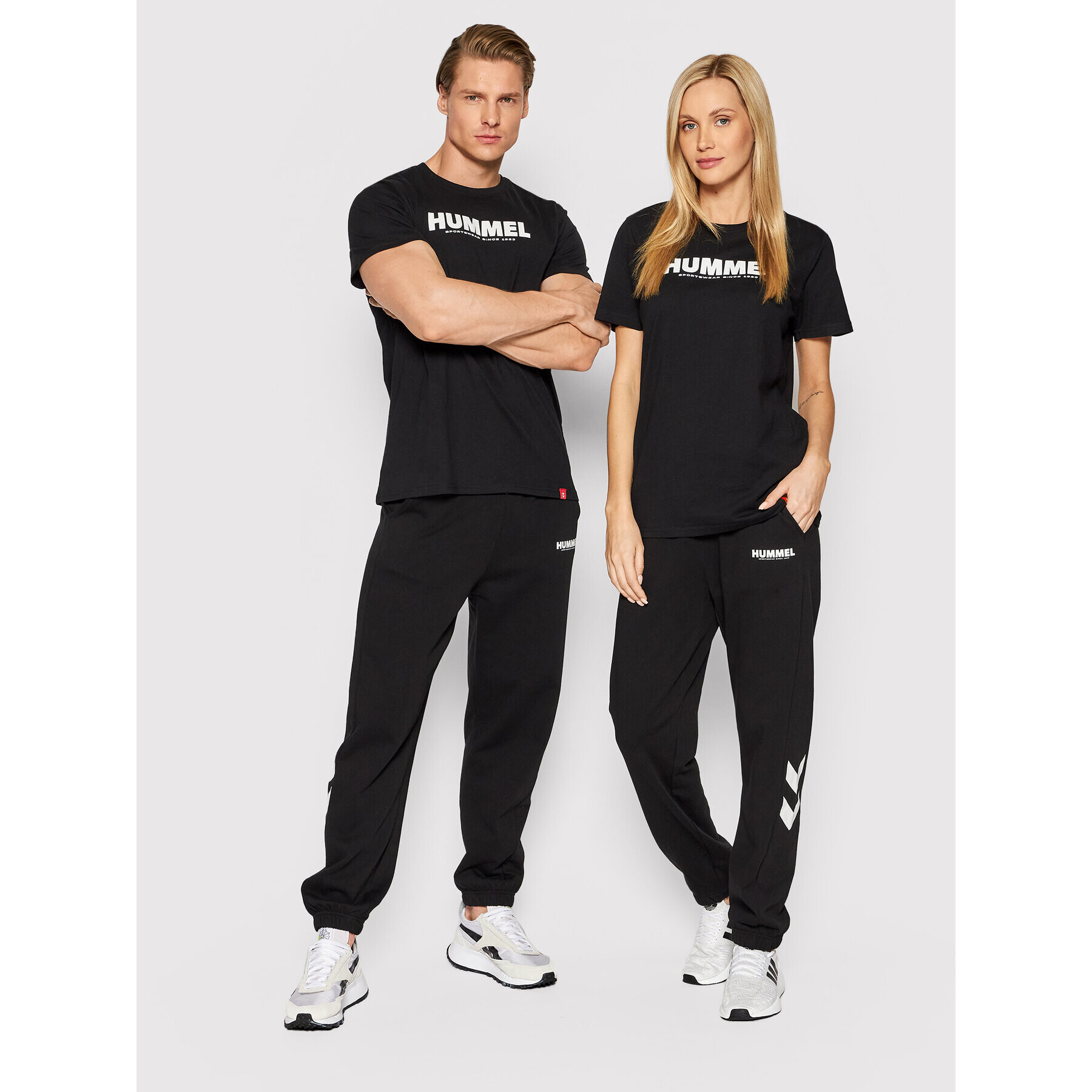 Hummel Тишърт Unisex Legacy 212569 Черен Regular Fit - Pepit.bg