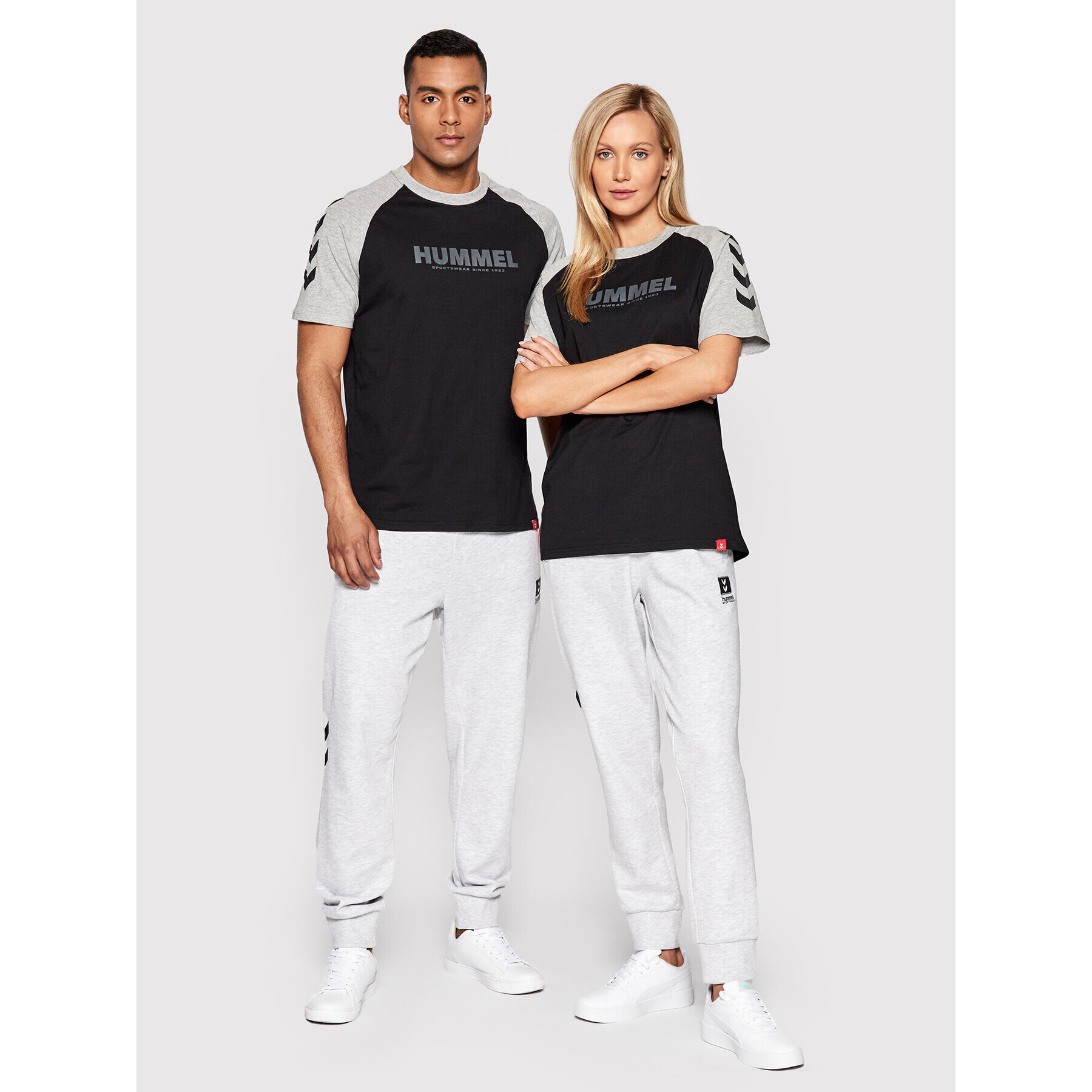 Hummel Тишърт Unisex Legacy Blocked 212873 Черен Regular Fit - Pepit.bg