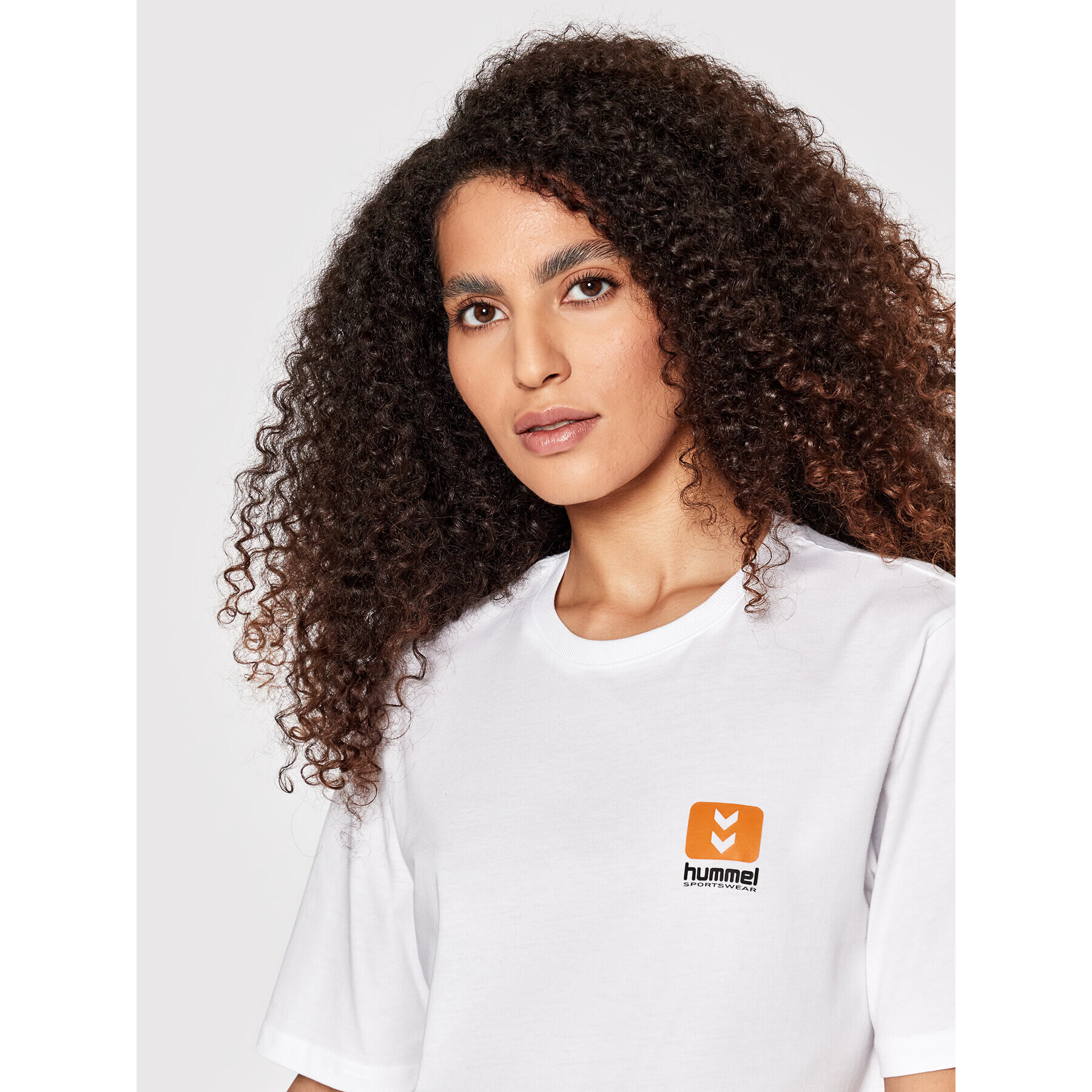 Hummel Тишърт Unisex Legacy Liam 213715 Бял Regular Fit - Pepit.bg