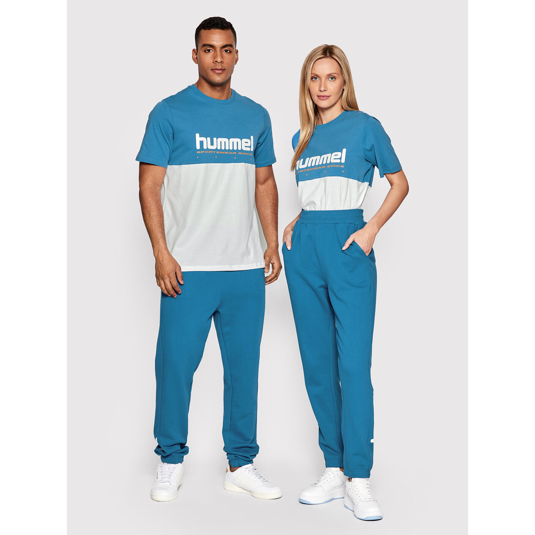 Hummel Тишърт Unisex Legacy Manfred 213716 Син Regular Fit - Pepit.bg