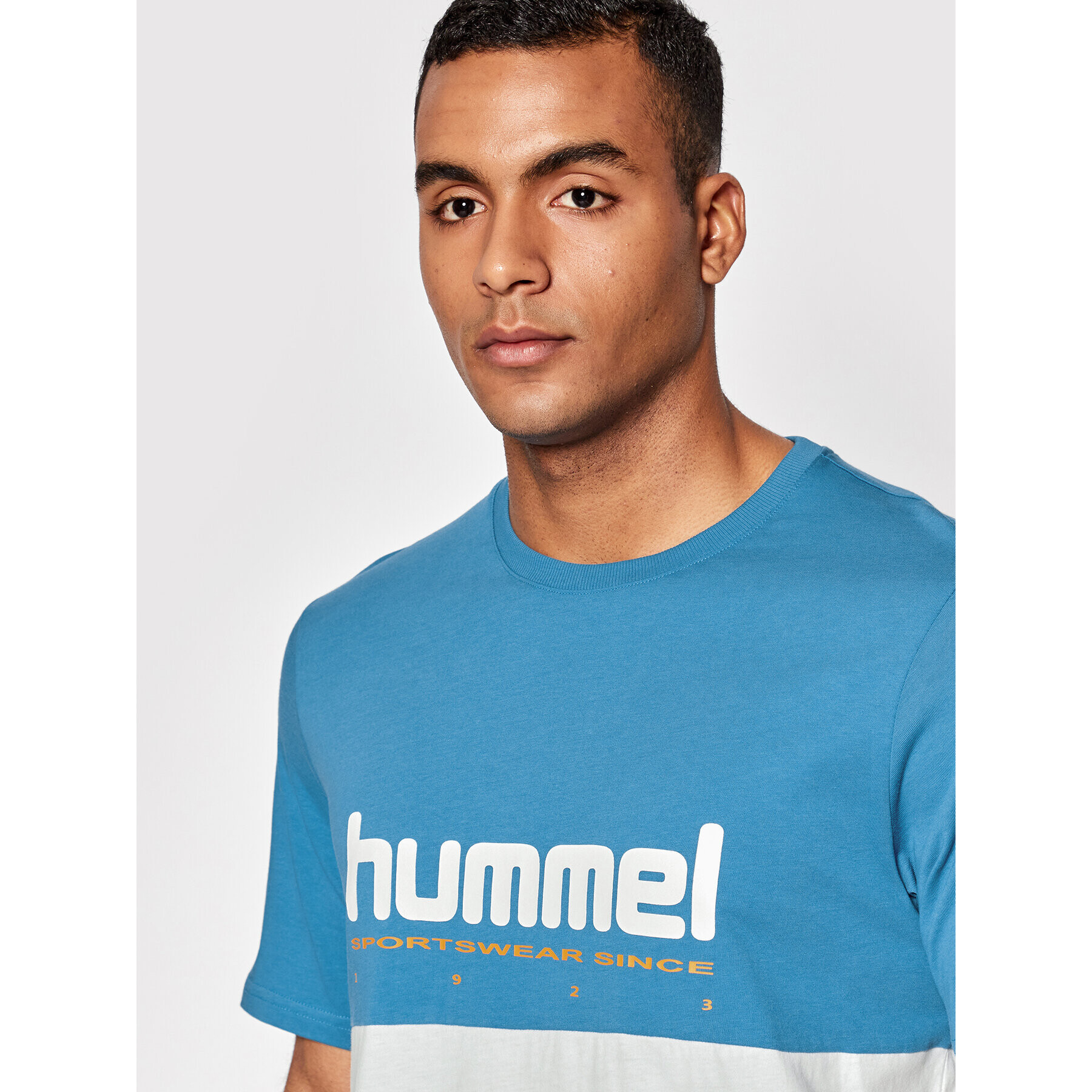 Hummel Тишърт Unisex Legacy Manfred 213716 Син Regular Fit - Pepit.bg