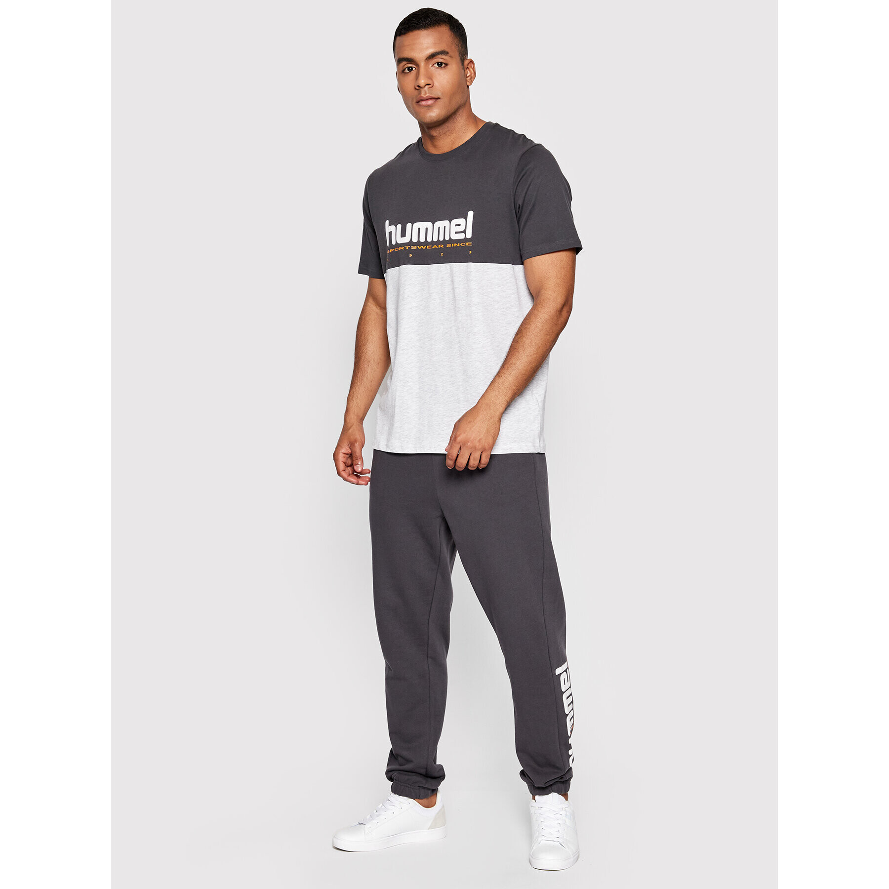 Hummel Тишърт Unisex Legacy Manfred 213716 Сив Regular Fit - Pepit.bg