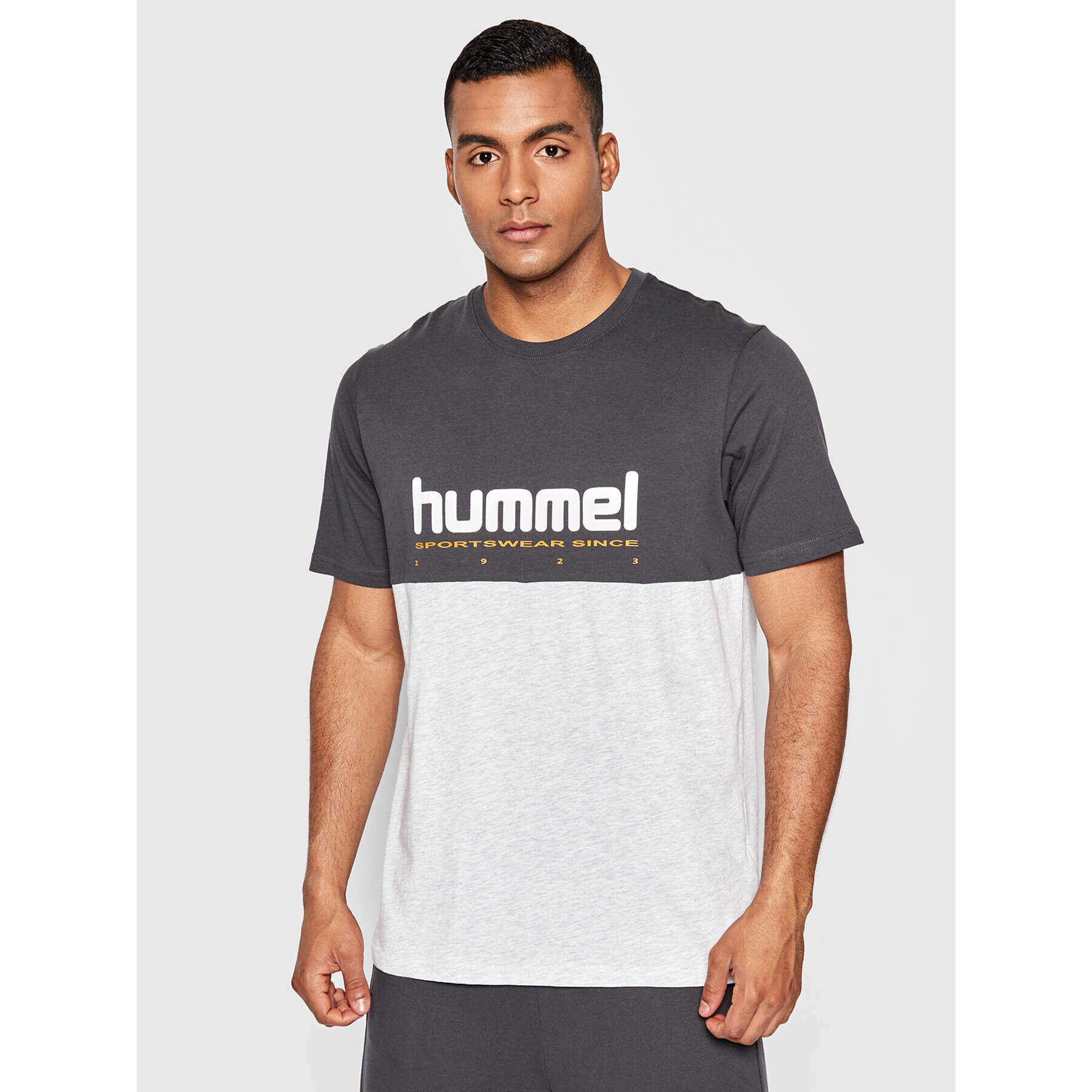 Hummel Тишърт Unisex Legacy Manfred 213716 Сив Regular Fit - Pepit.bg