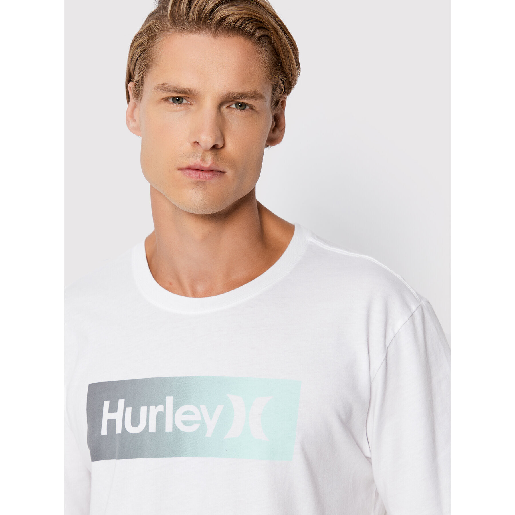 Hurley Тишърт Evd Oao Boxed Gradient DB3252 Бял Regular Fit - Pepit.bg