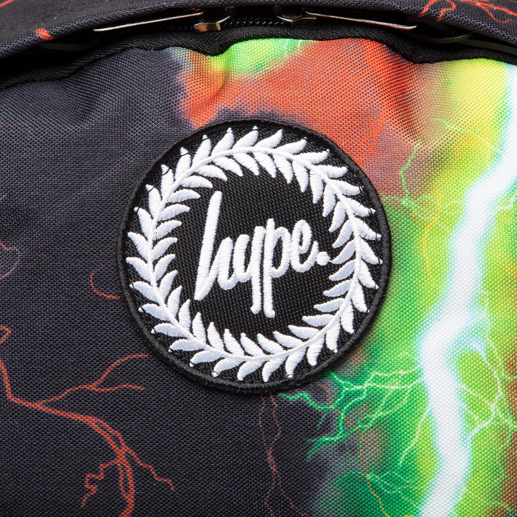HYPE Раница Black Anger Skies Crest YVLR-662 Черен - Pepit.bg