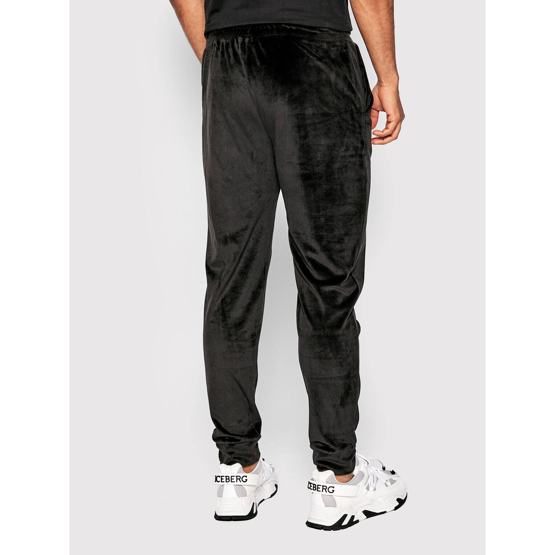 Ice Play Долнище анцуг 22I U1M0 B013 P459 9000 Черен Regular Fit - Pepit.bg