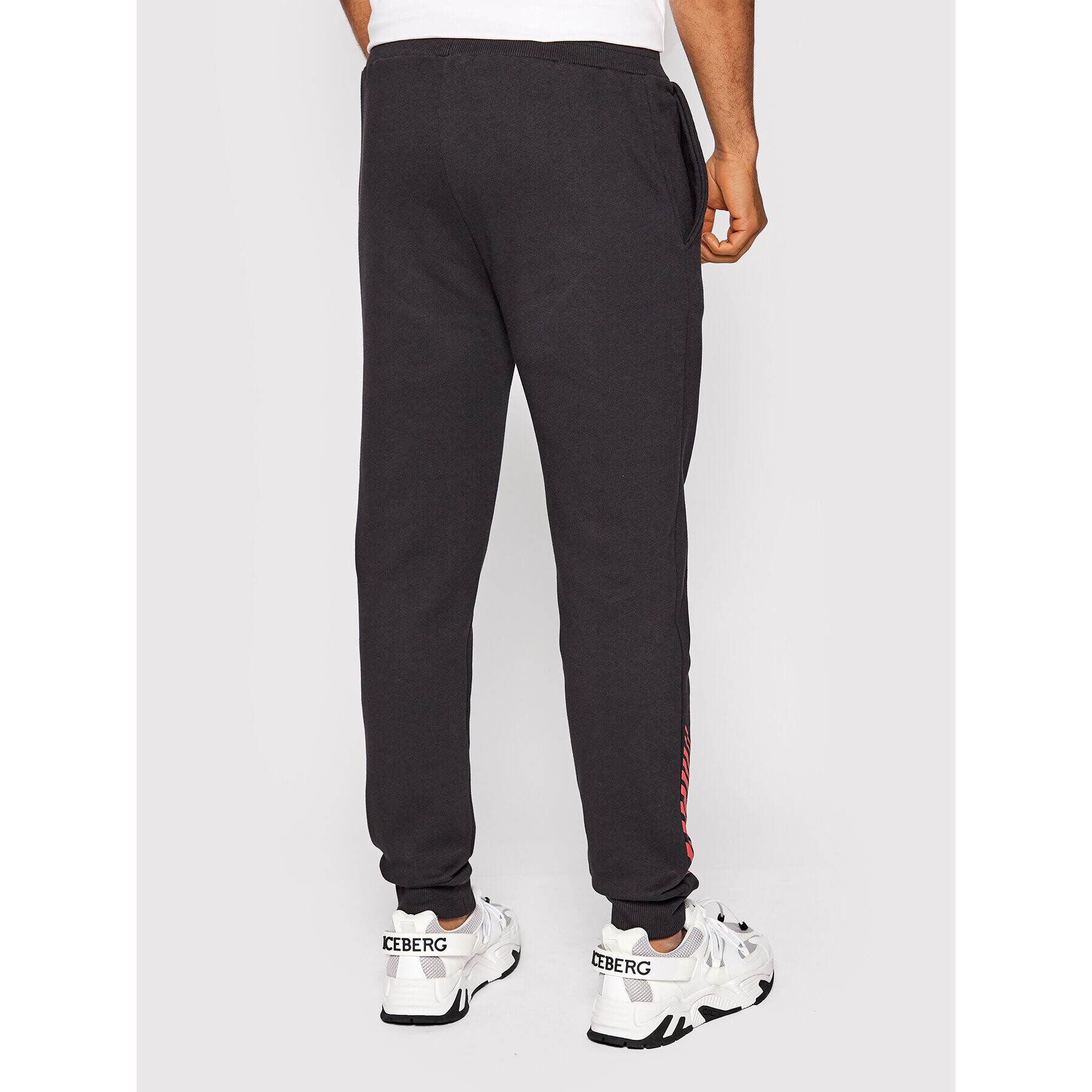 Ice Play Долнище анцуг 22I U1M0 B014 P457 9000 Черен Regular Fit - Pepit.bg
