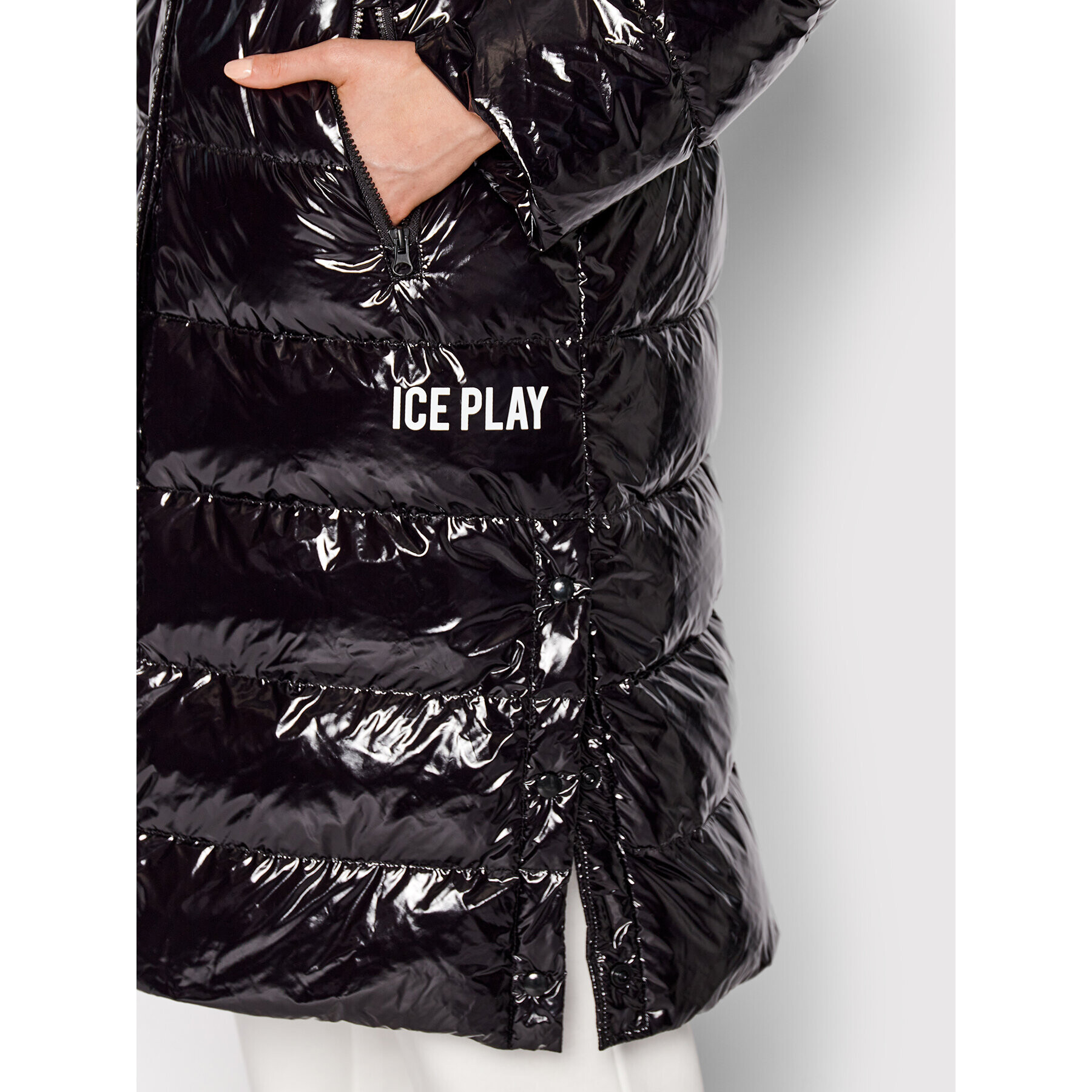 Ice Play Пухено яке 22I U2M0 J081 6403 9000 Черен Regular Fit - Pepit.bg