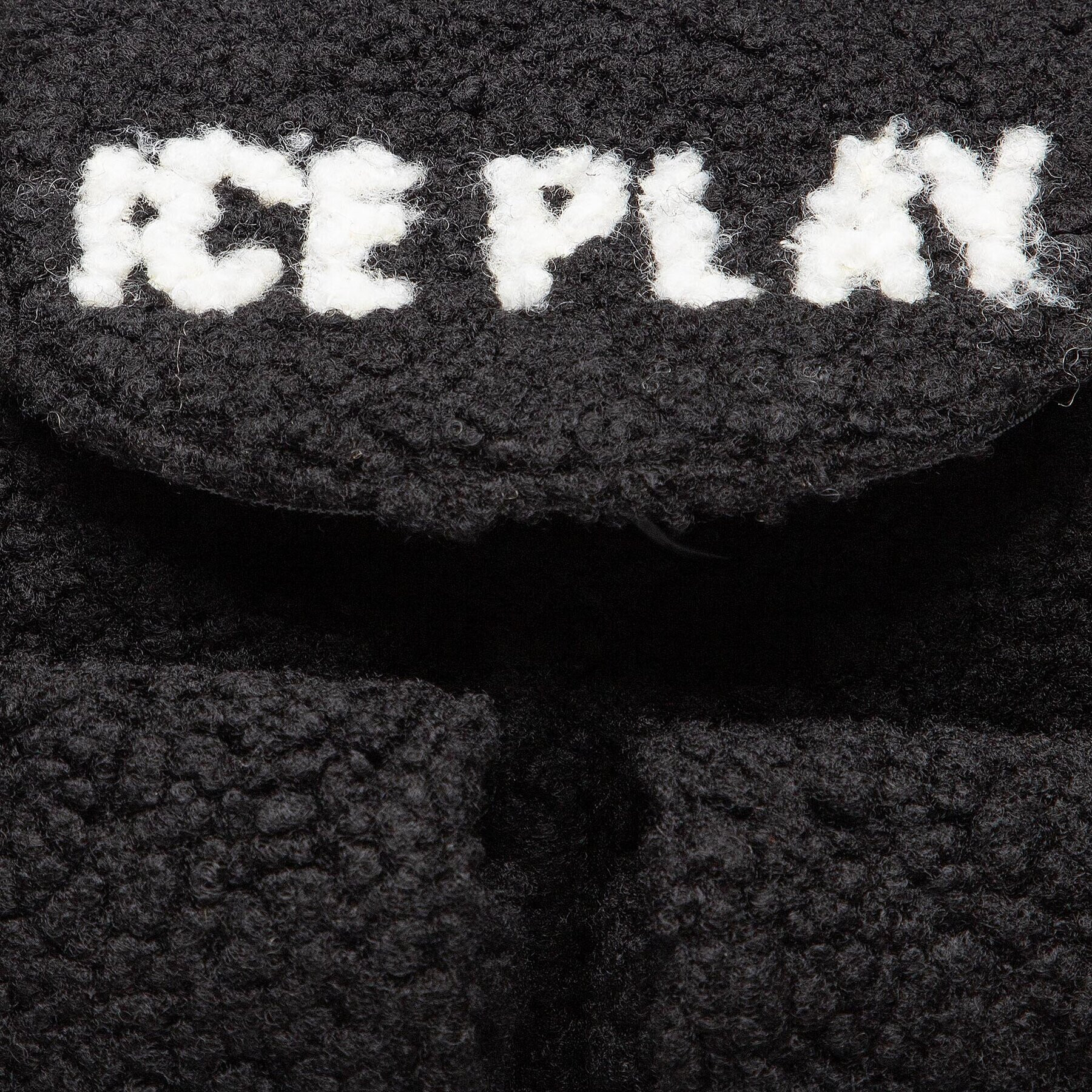 Ice Play Раница 22I W2M1 7233 6940 9000 Черен - Pepit.bg